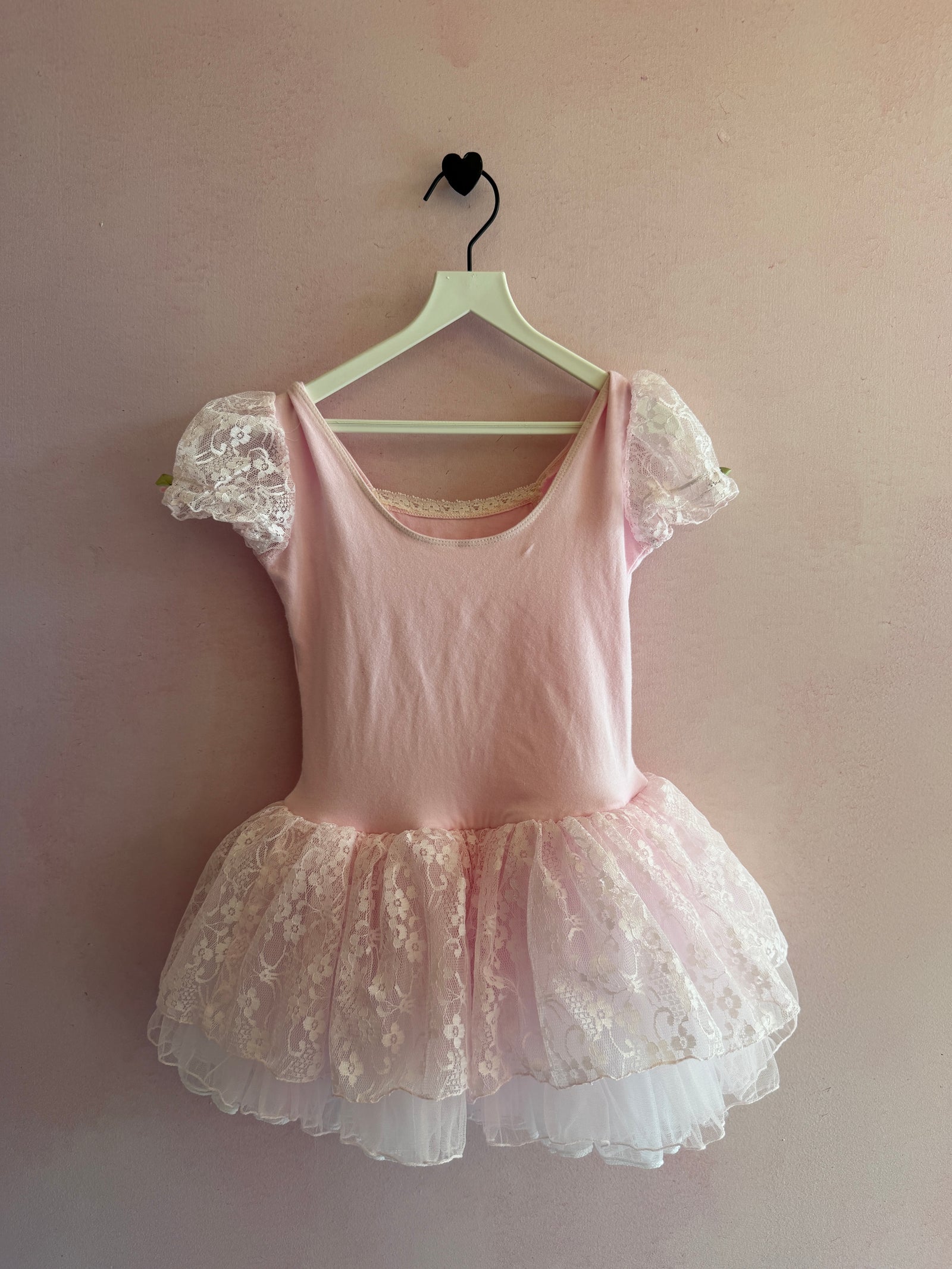Pink with Lace Trim and Rosette Vintage Tutu / 4-6