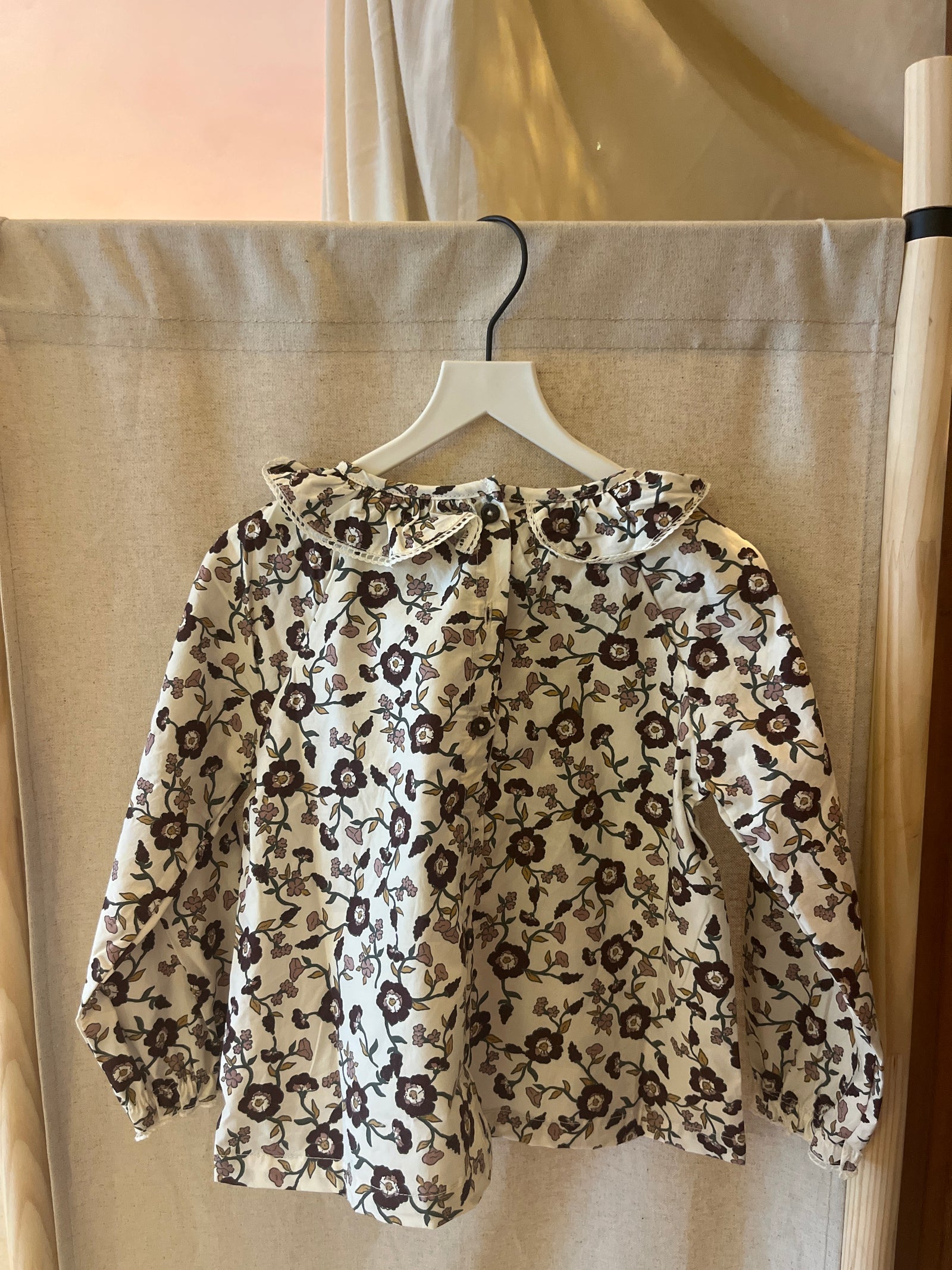 Kendi (by Colored Organics) Cream with brown, pink, and green floral pattern Blouse / 2T
