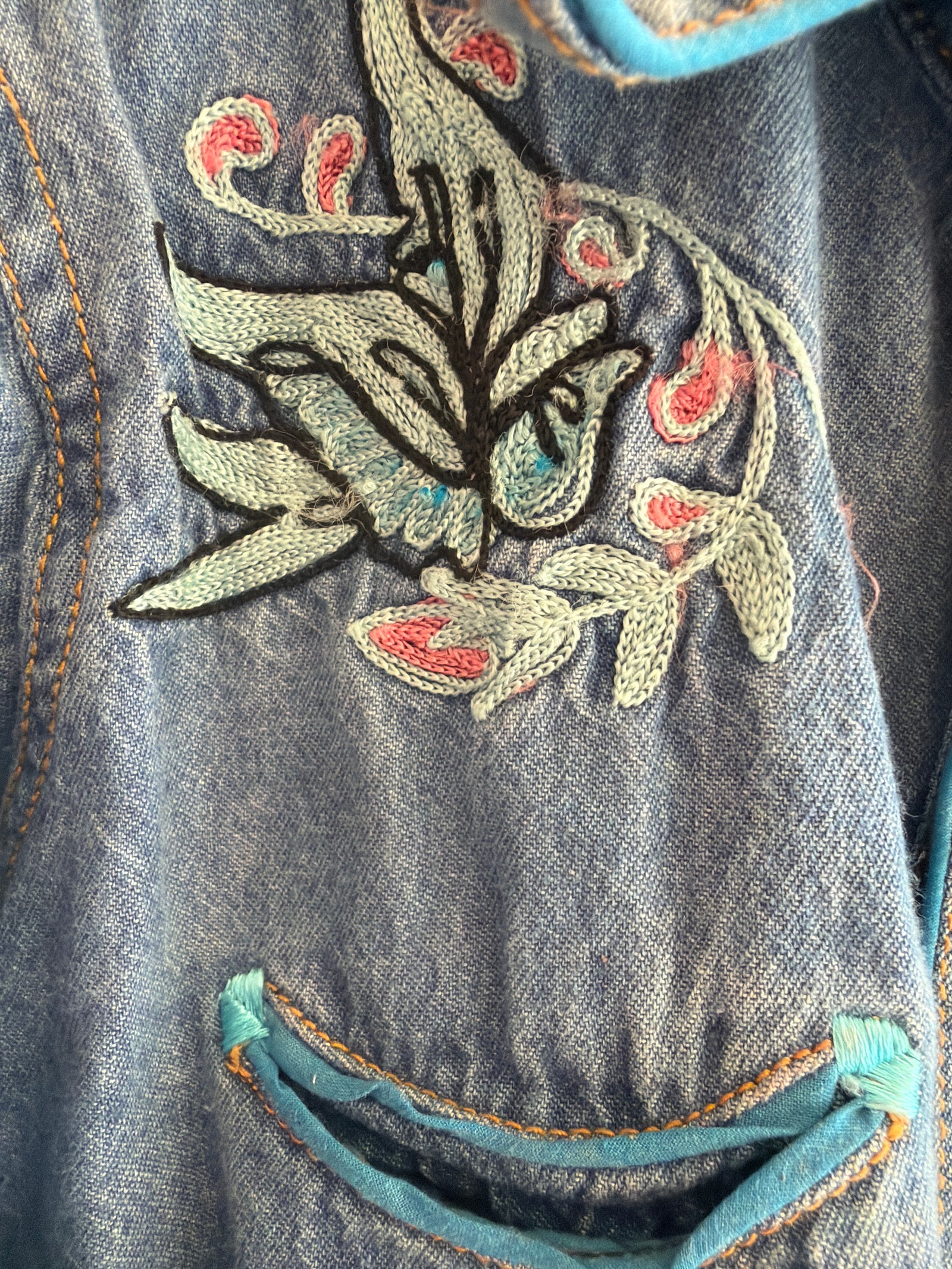 Tru-West by Rockmount Ranch Wear Chain Stitch Embroidered Western Snap Shirt