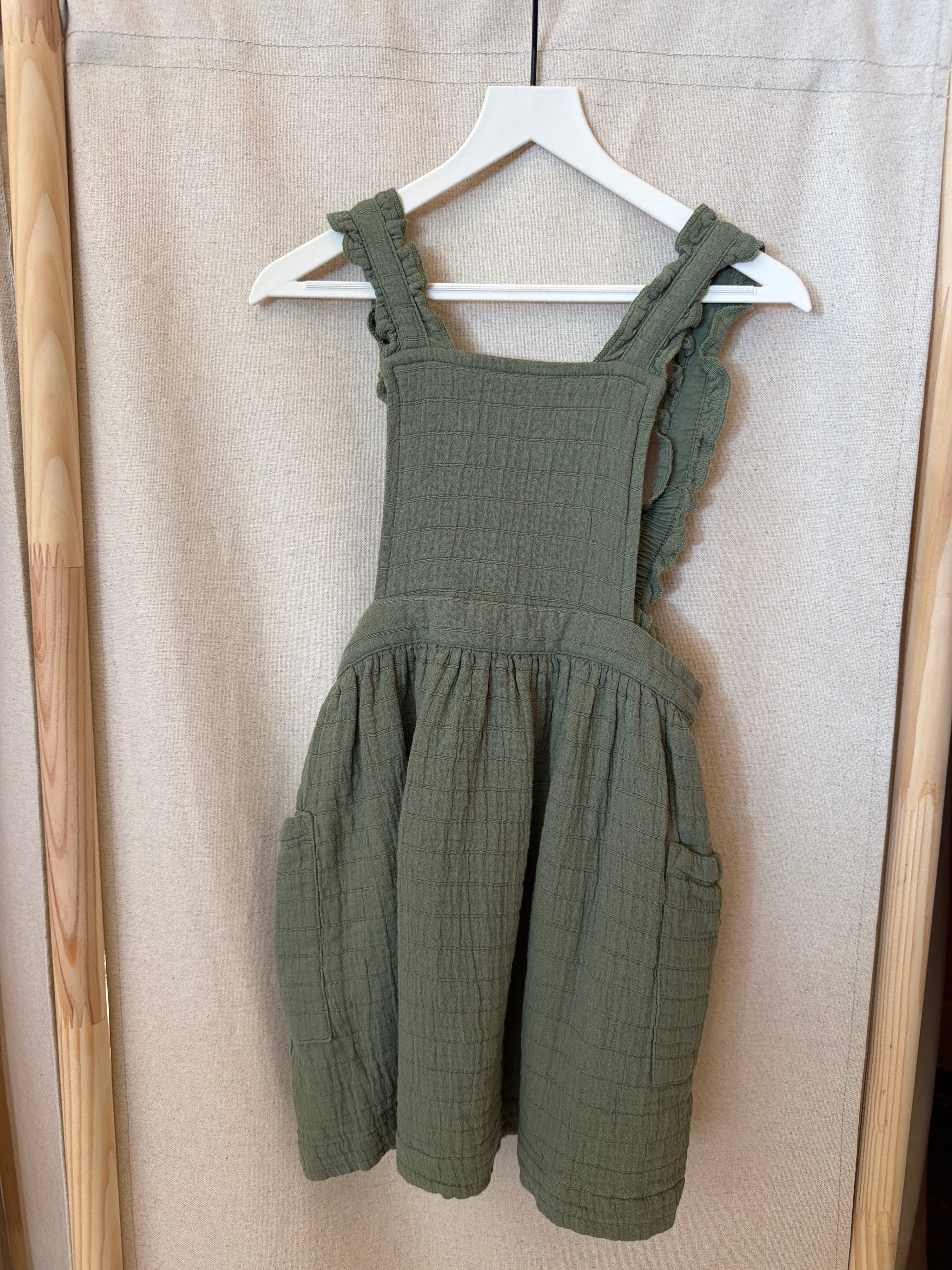 cat & jack Olive pinafore dress / 4T