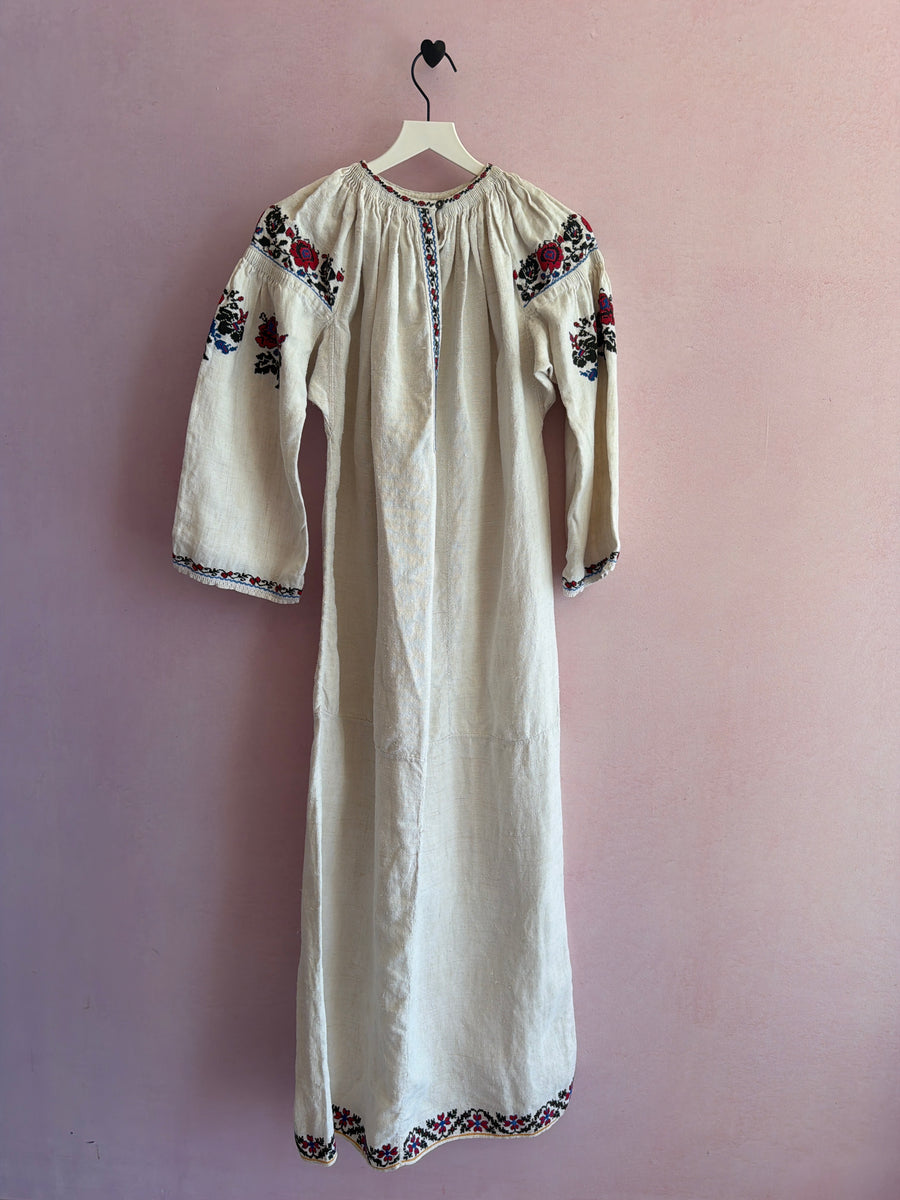 vintage Ukrainian Vyshyvanka Dress / Women's Small