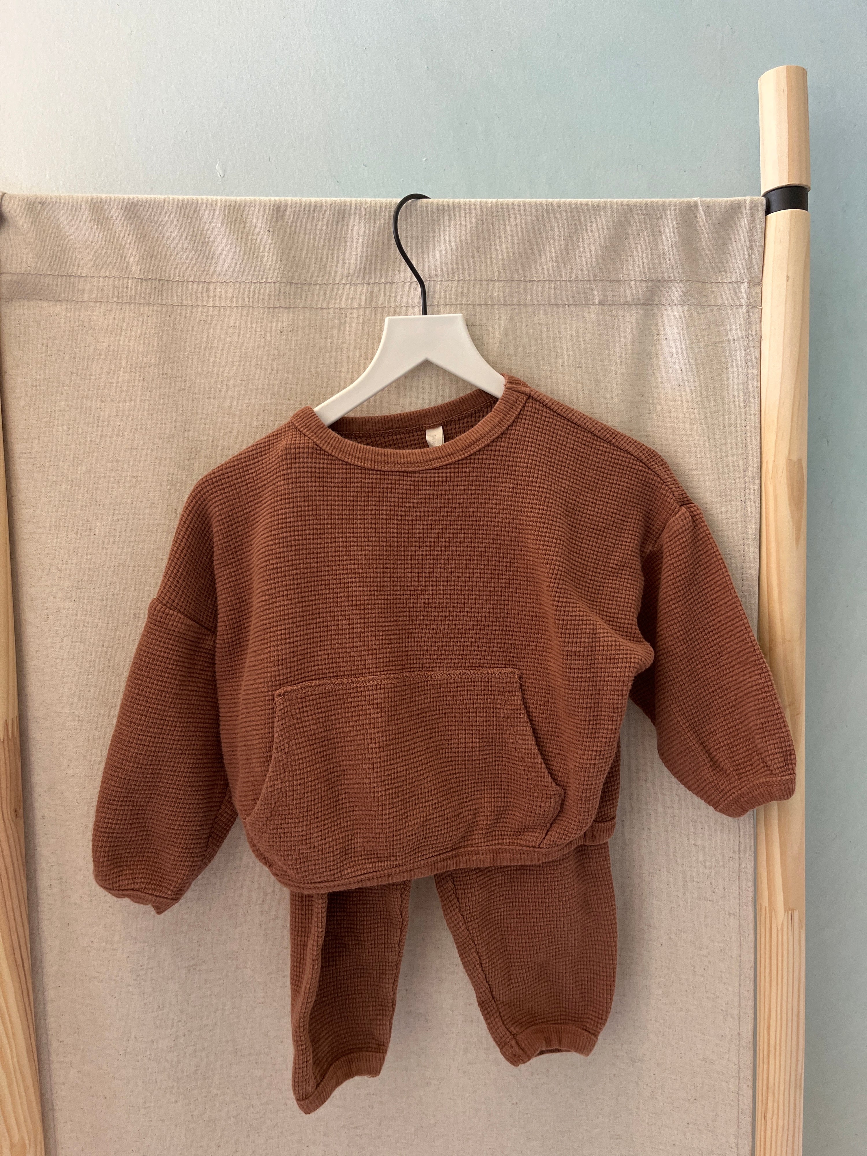Quincy Mae Brown Waffle 2 Piece Set / 12-18 months