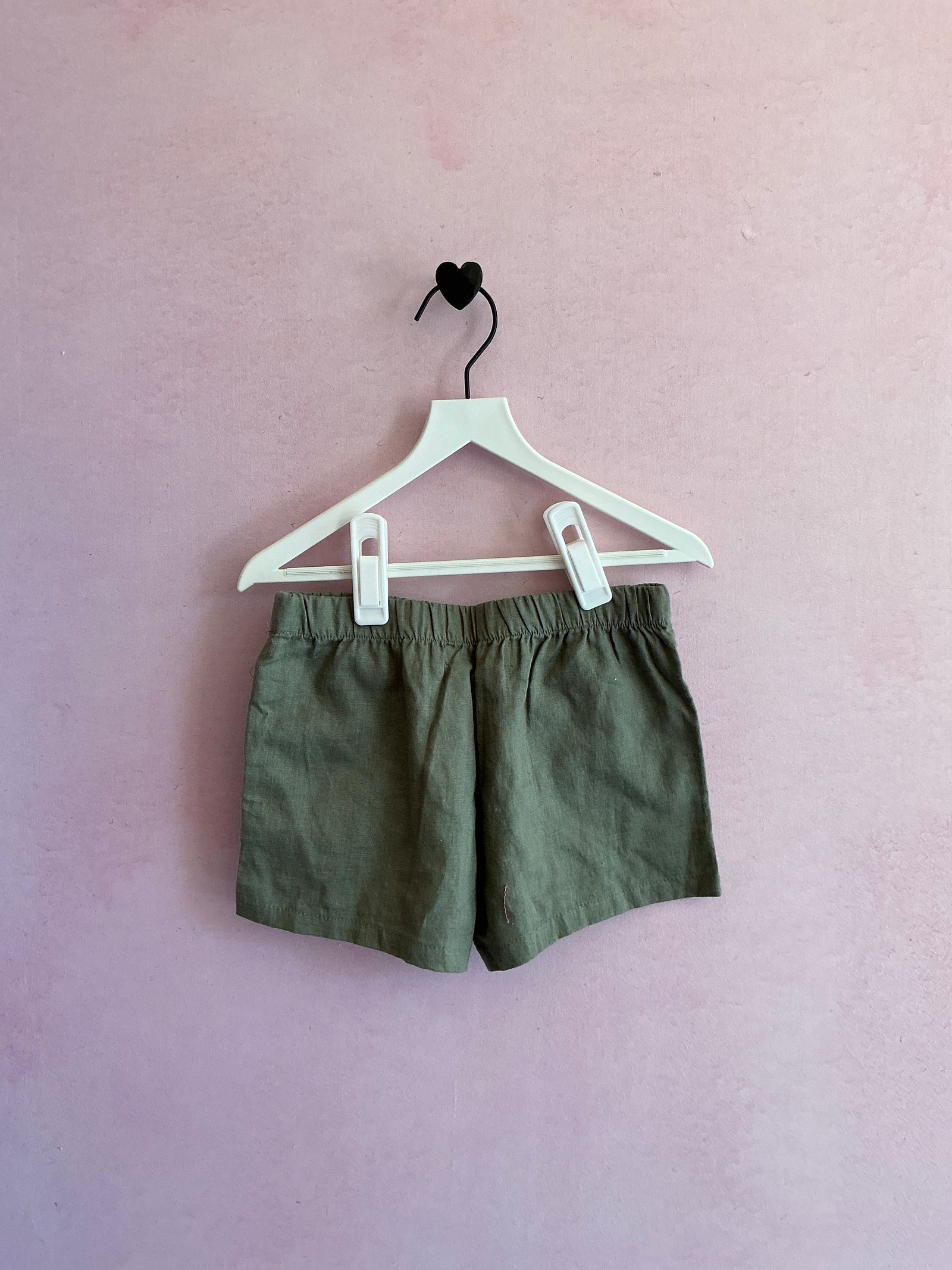 NWTs Go Gently Nation Lawn Short Thyme / 6