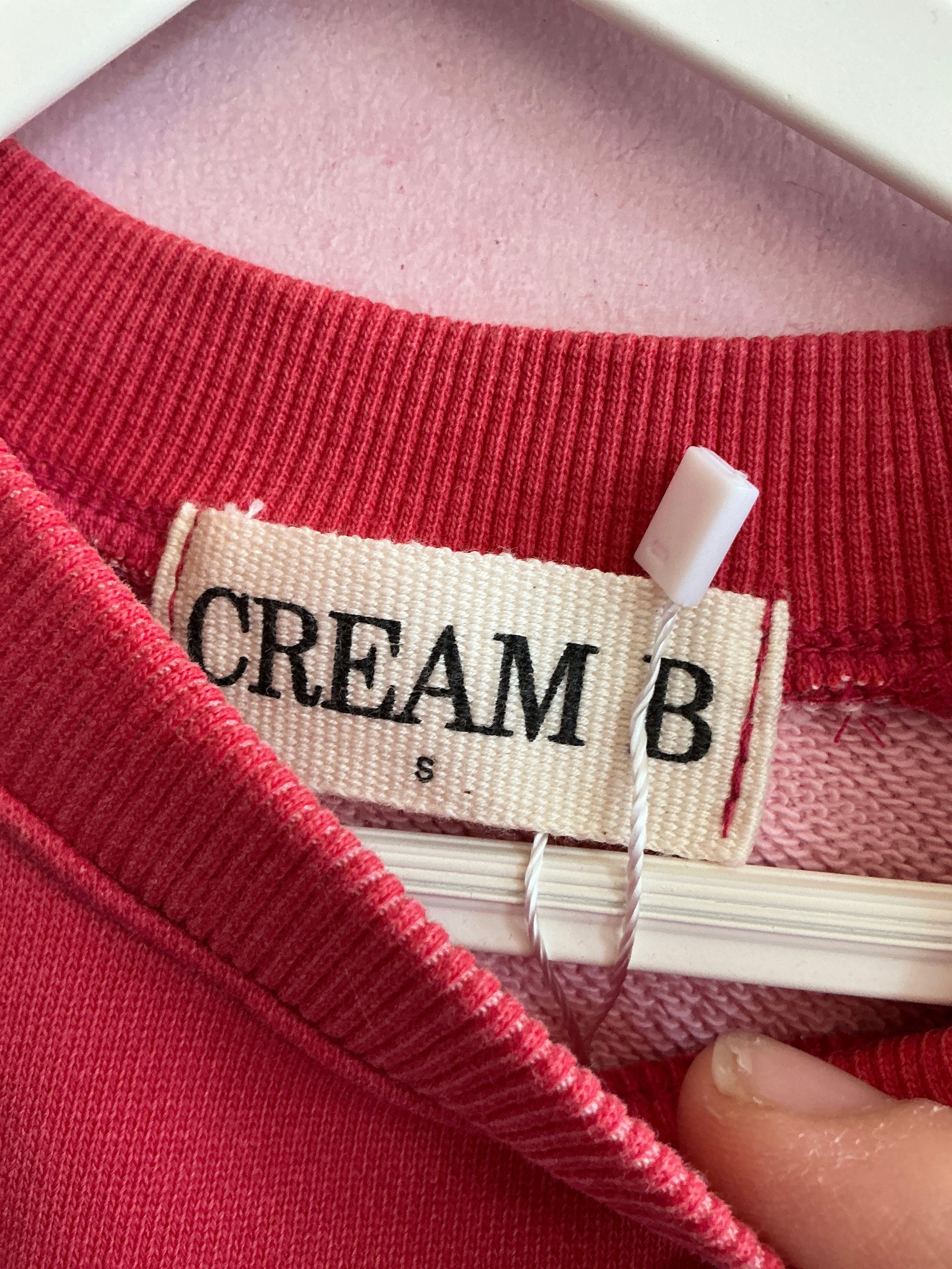 Cream.B. Red Sweatshirt / 2