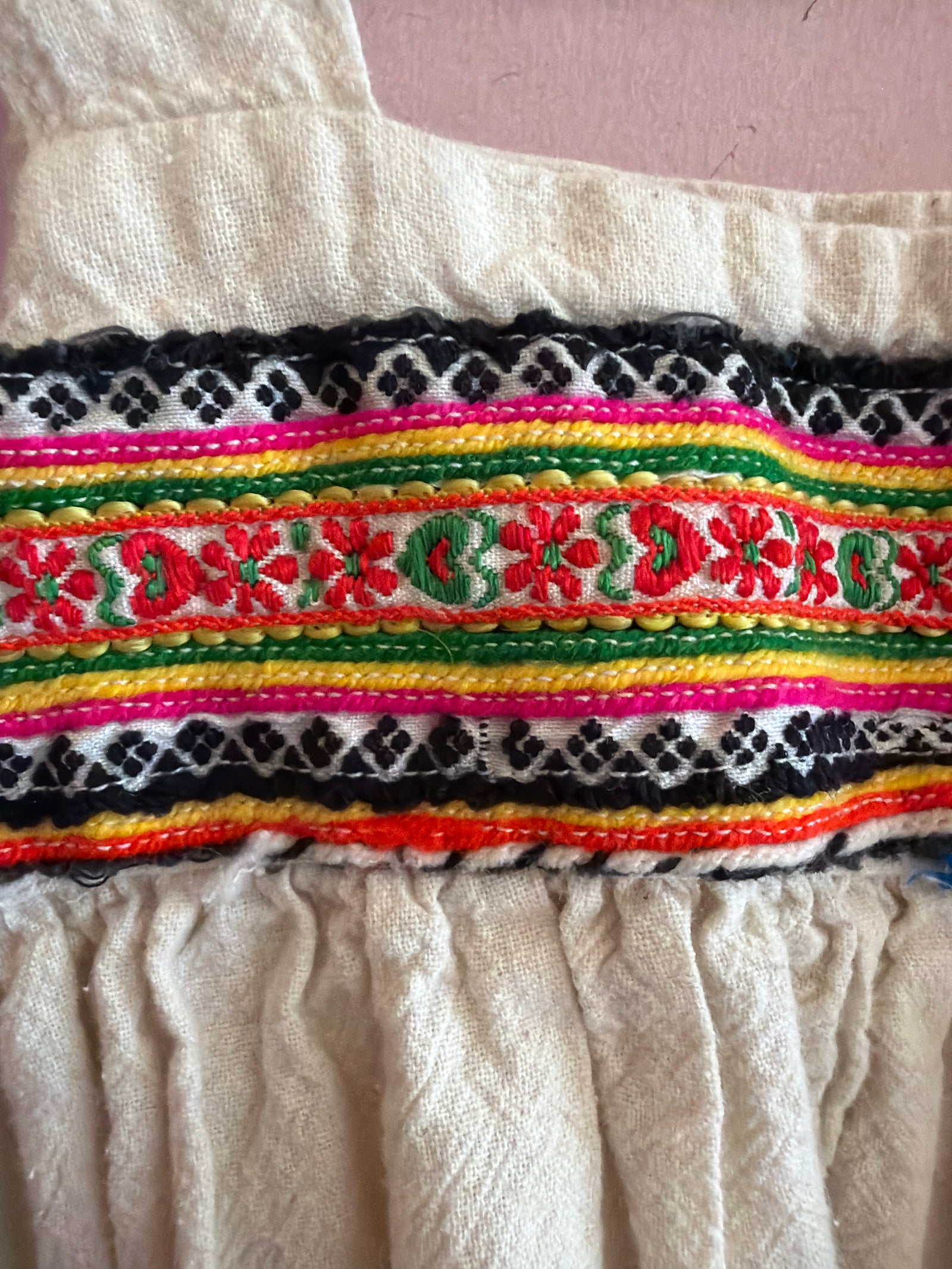 Folk Eastern European with Heart Embroidery Dress / 3T (play condition)