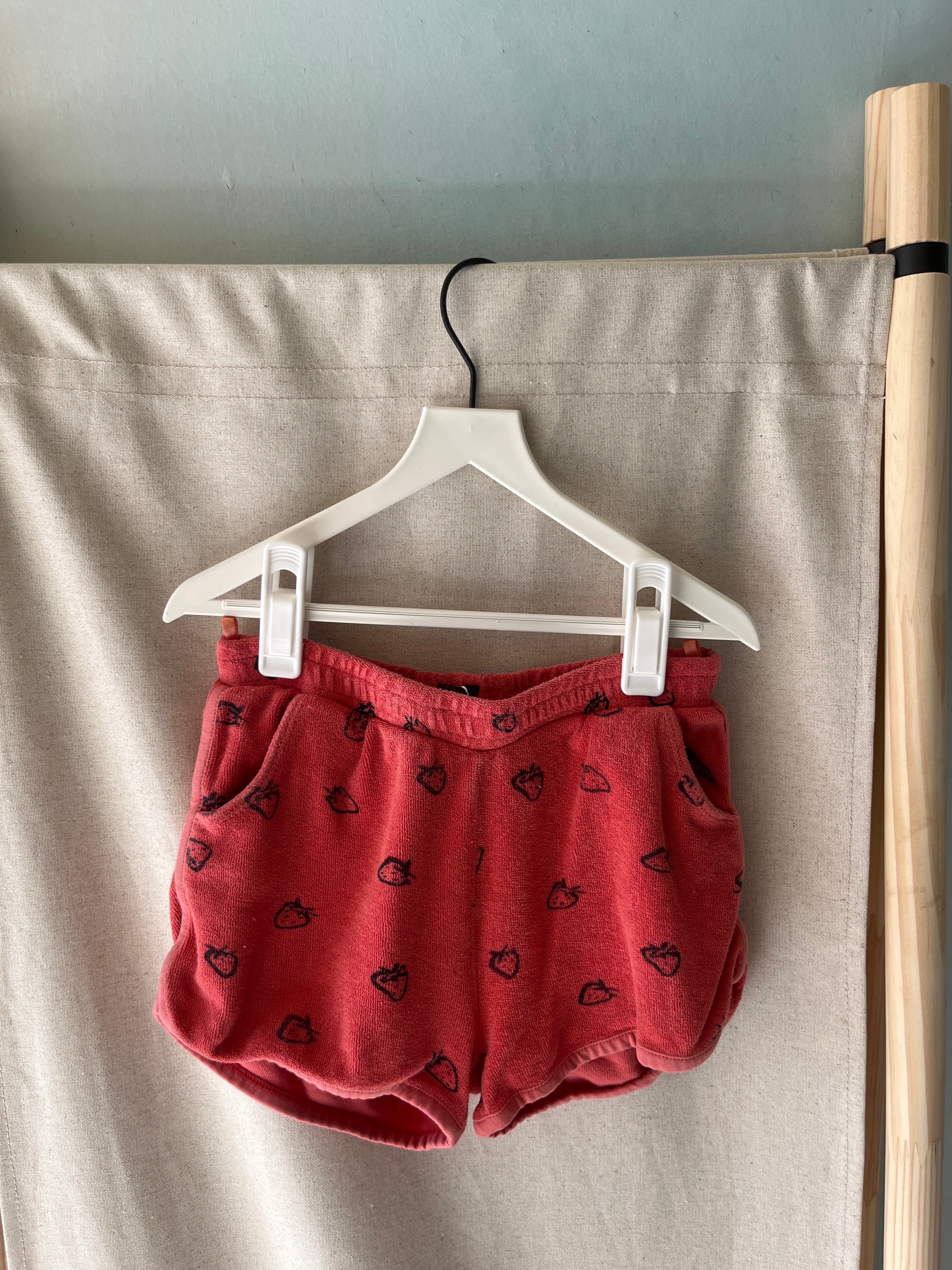 vintage Coral Strawberry Terry Shorts / 5-6