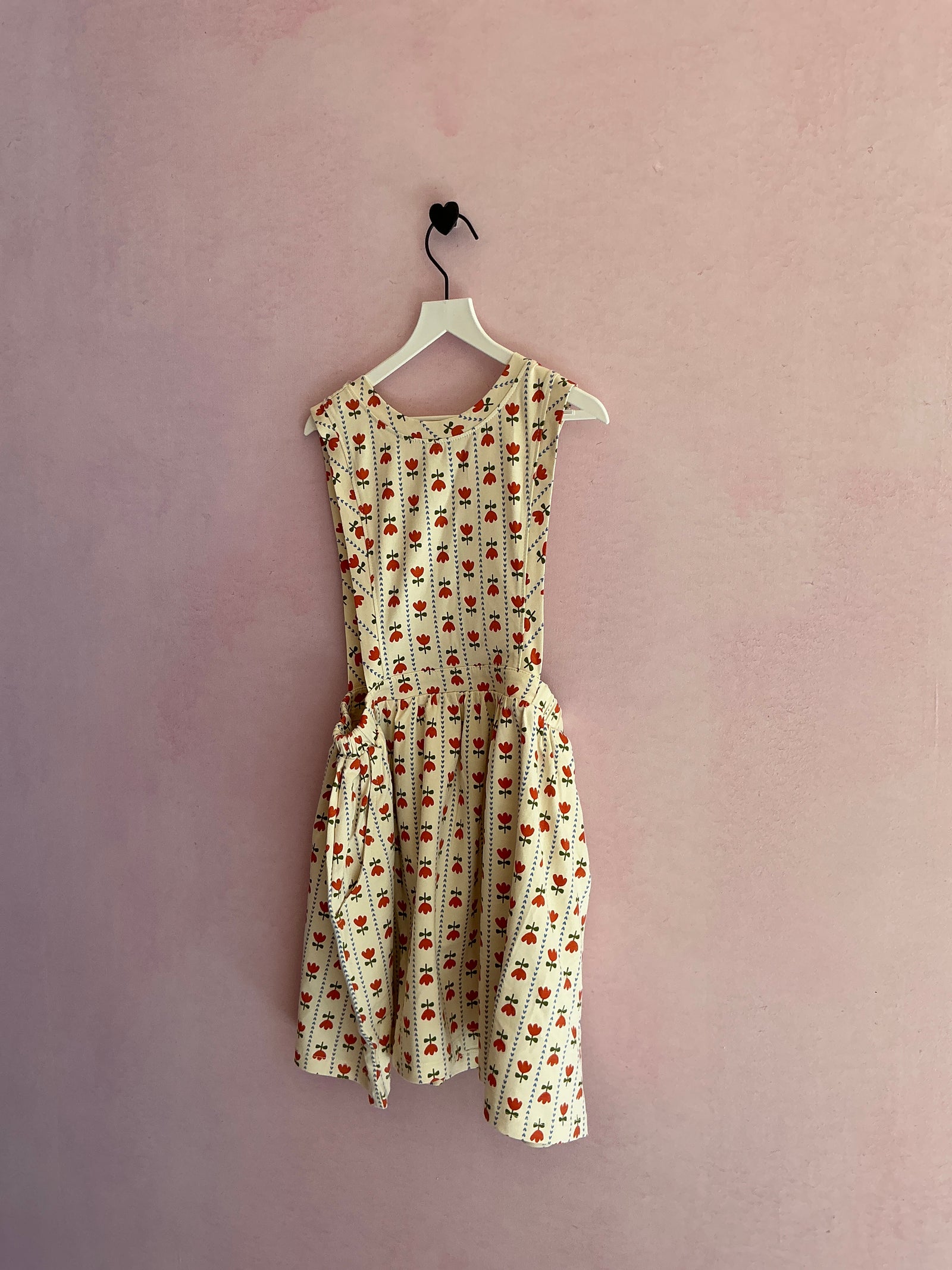 Hanna Andersson Folk Tulip pinafore dress / 6-7 Years