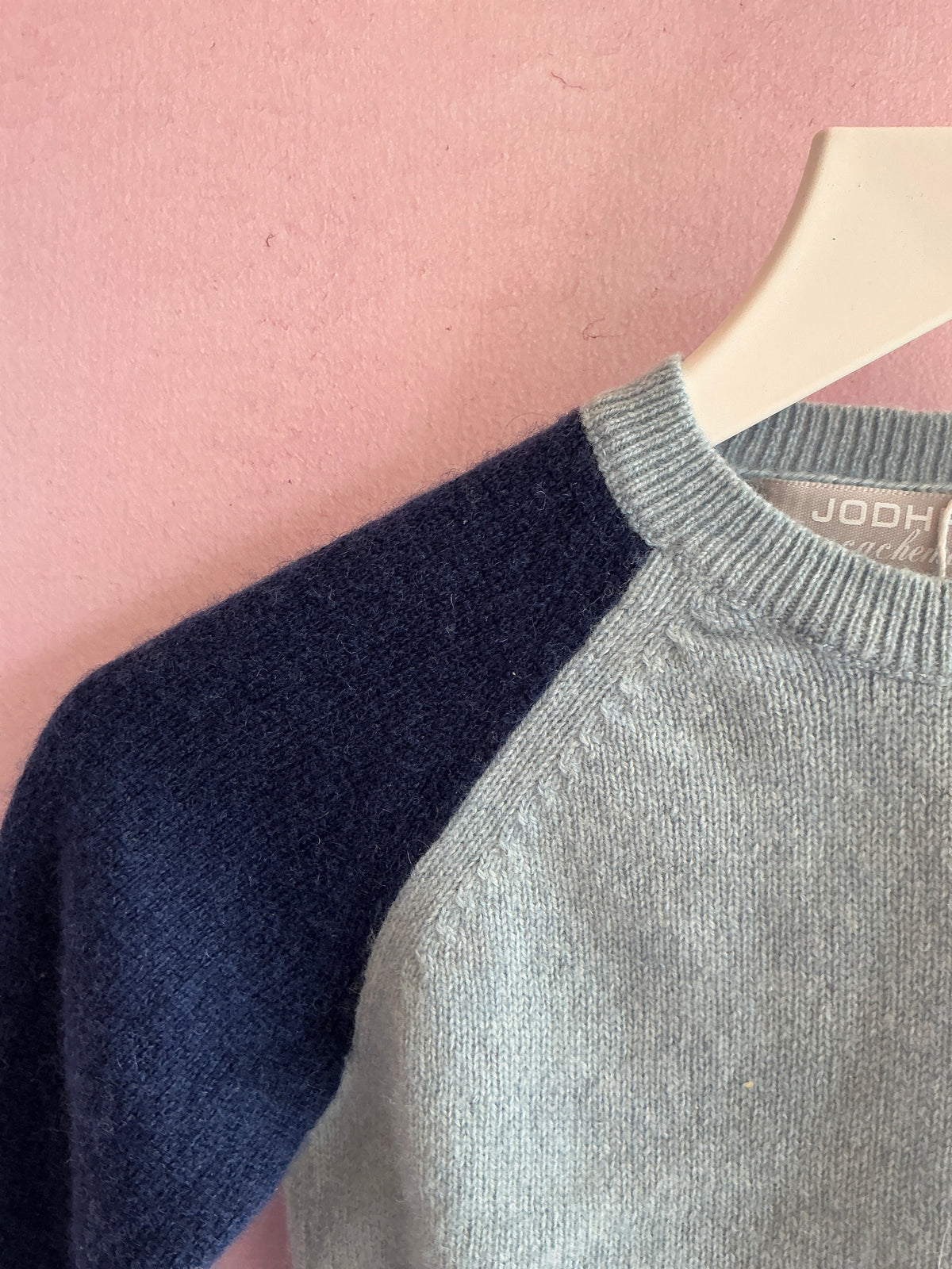 Jodhpur Light gray with navy blue sleeves Sweater / 0-6 months