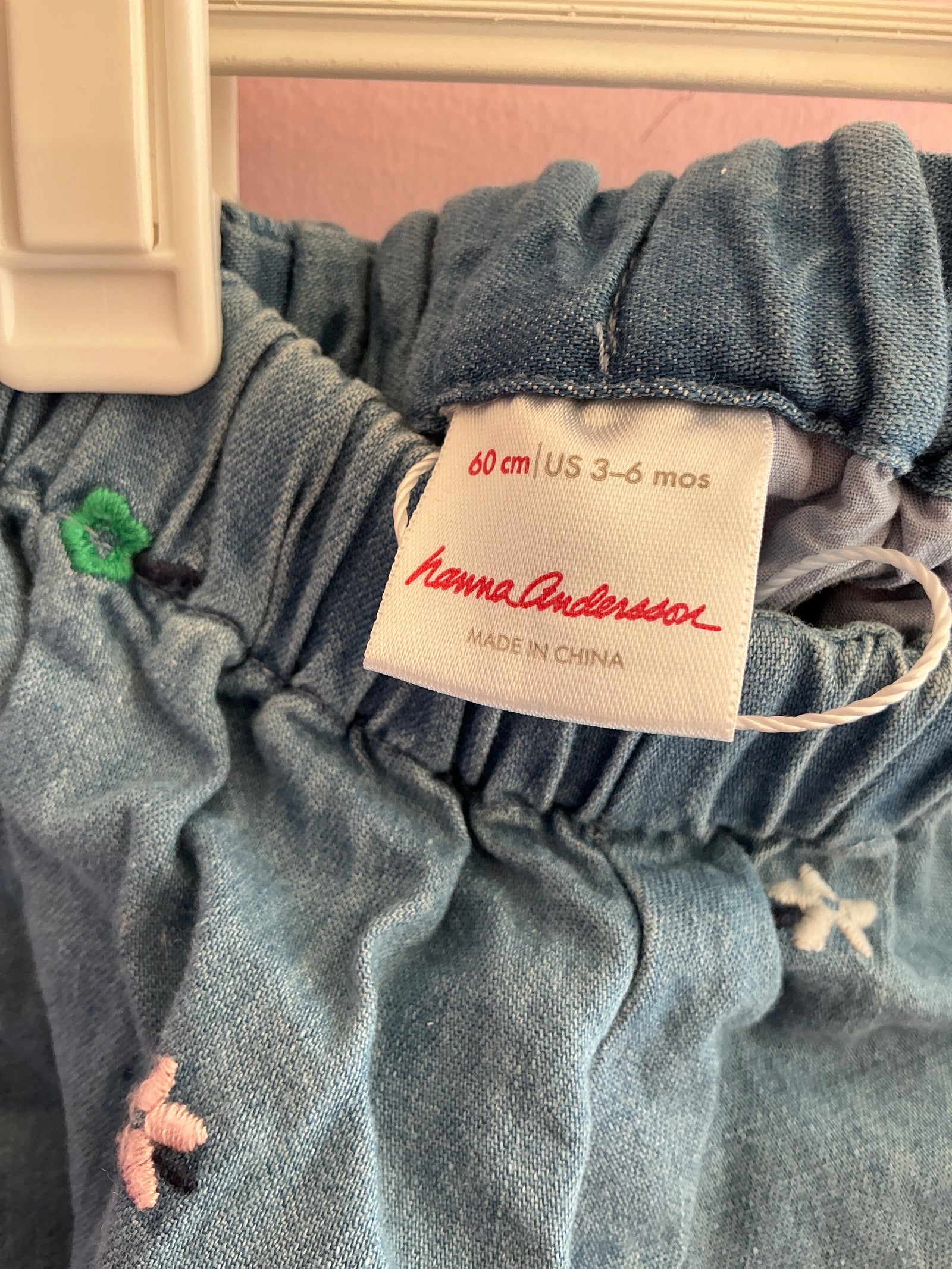 Hanna Andersson Chambray with Flower Embroidery Shorts / 3-6 Months