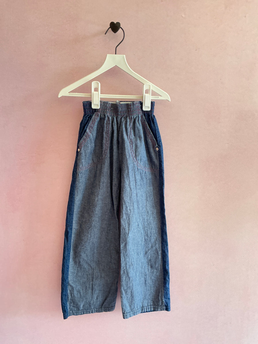 Vintage Tone-on-Tone Denim Jeans with Contrast Stitching / 5