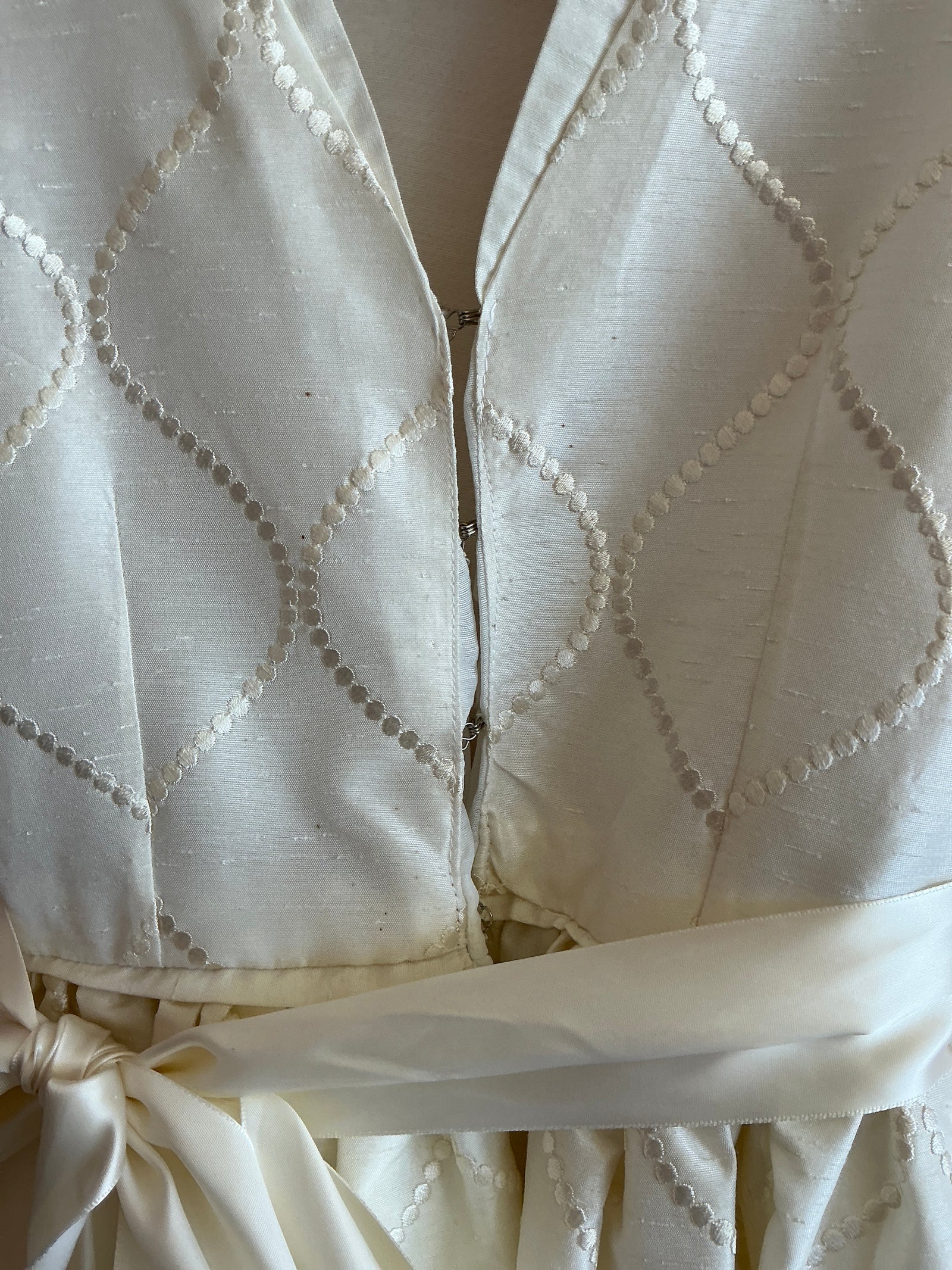 Cream with Embroidered Geometric Pattern Full Skirt Tieback Gown / 7-8