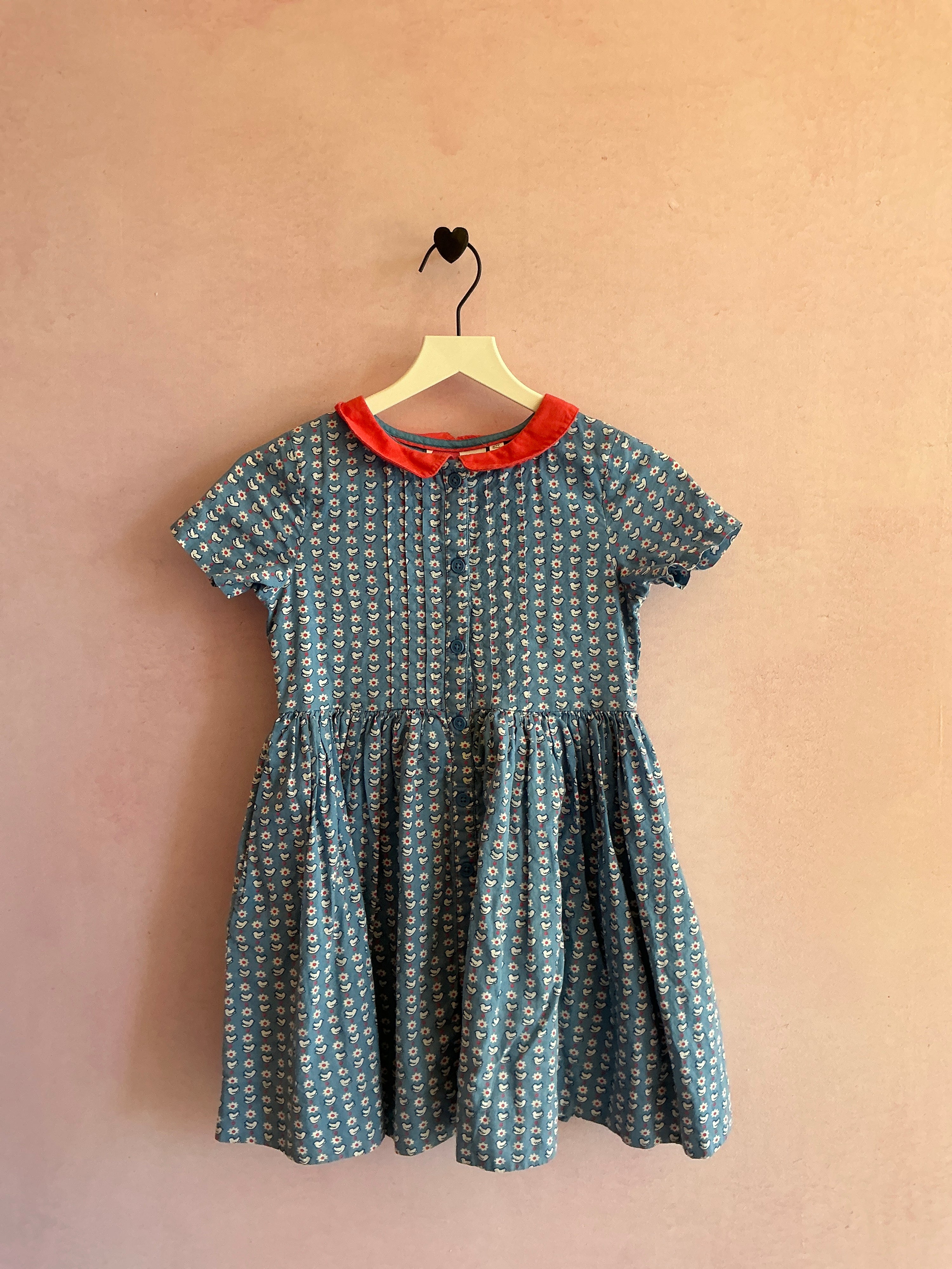 mini boden Stars Doves Peterpan Collar Dress / 6-7 Years