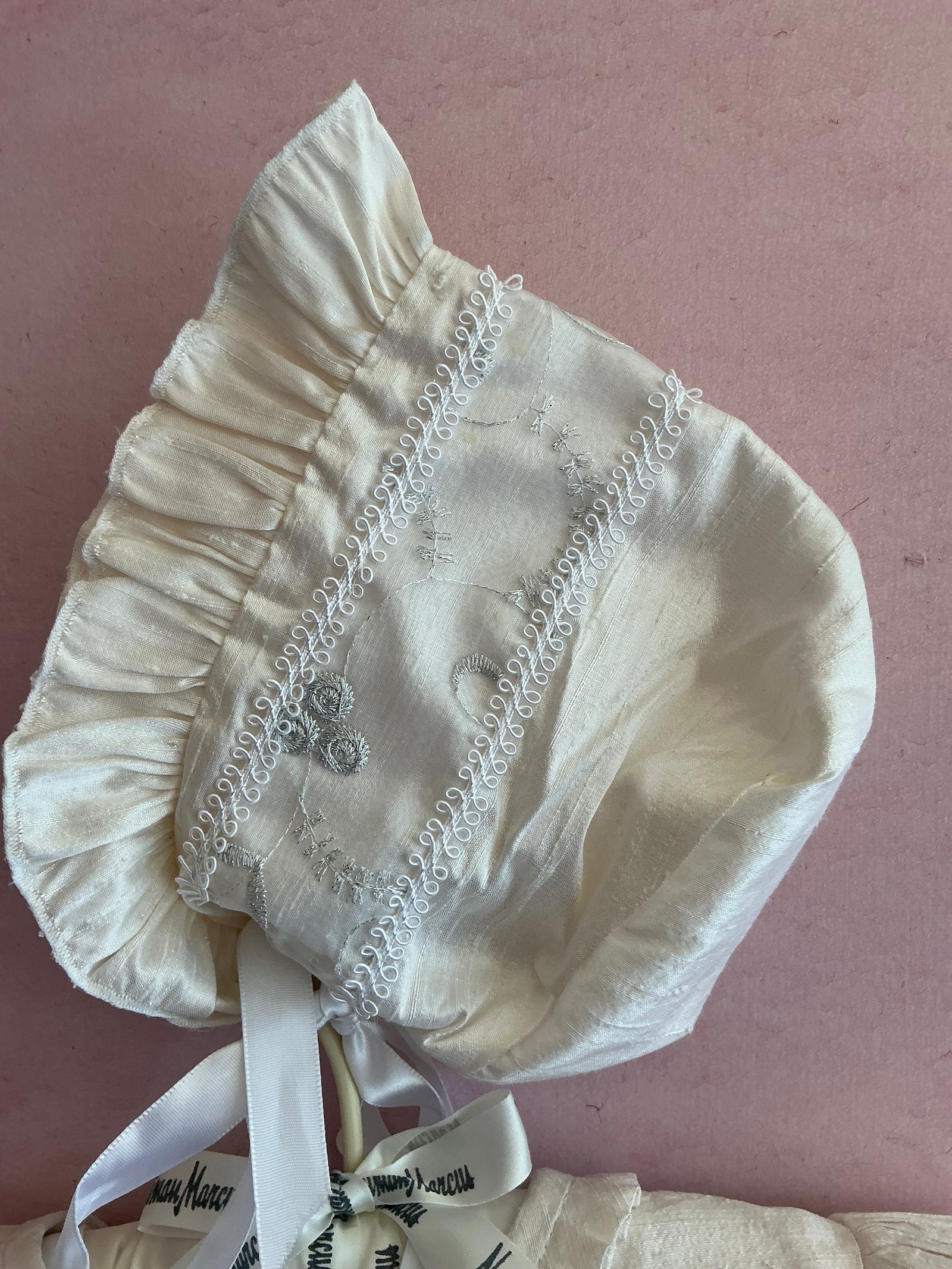Gabriela's Collections Christening Gown with Bonnet / 
6 months