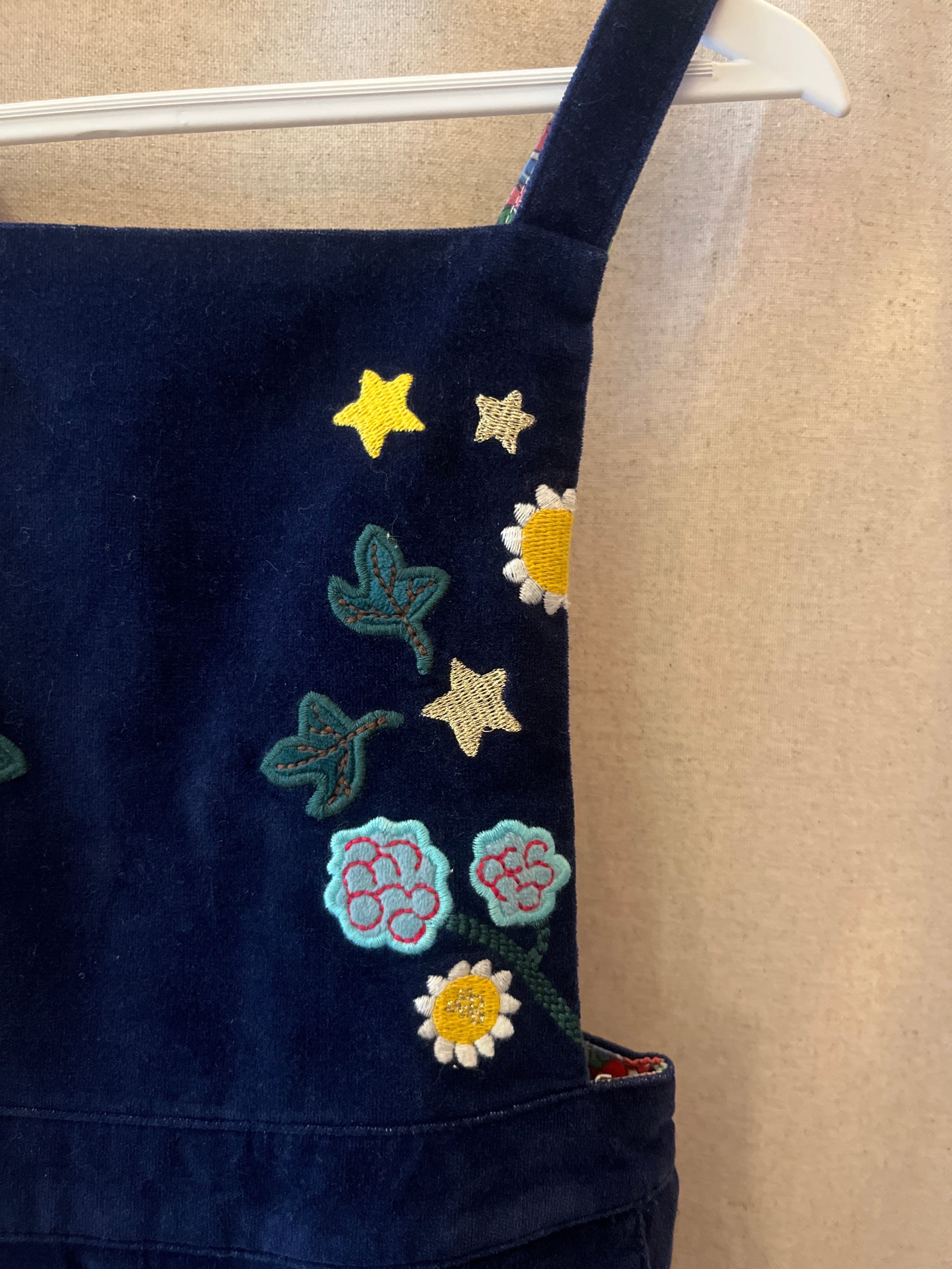 Mini Boden Navy Velvet Flower Patch Coveralls / 2-3 Years