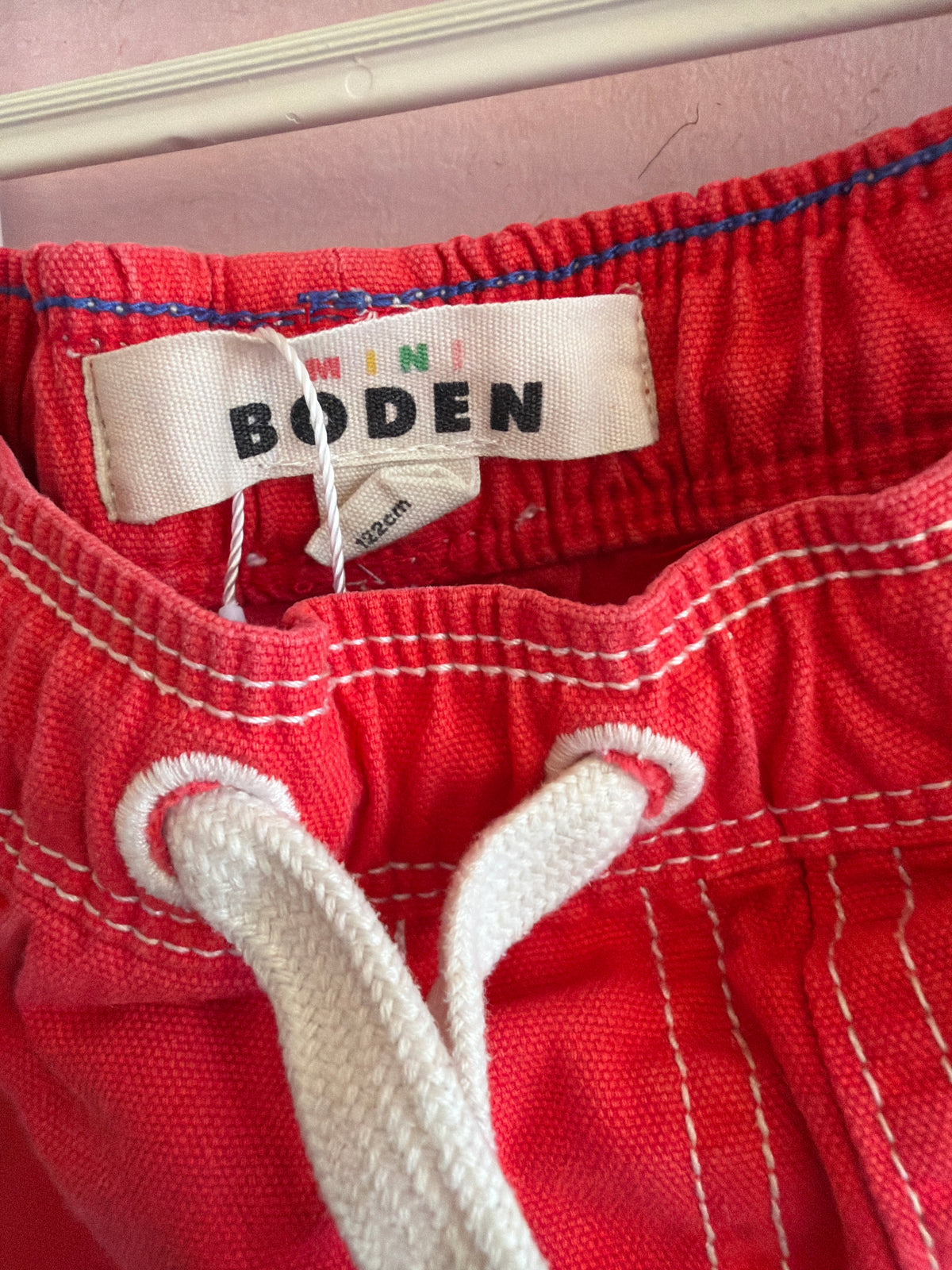 Mini Boden Red Shorts / 6-7