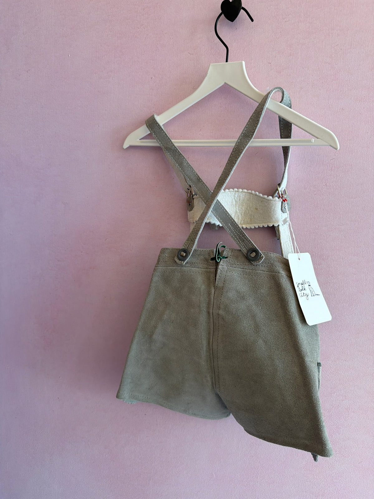 vintage Beige Lederhosen / Youth Small
