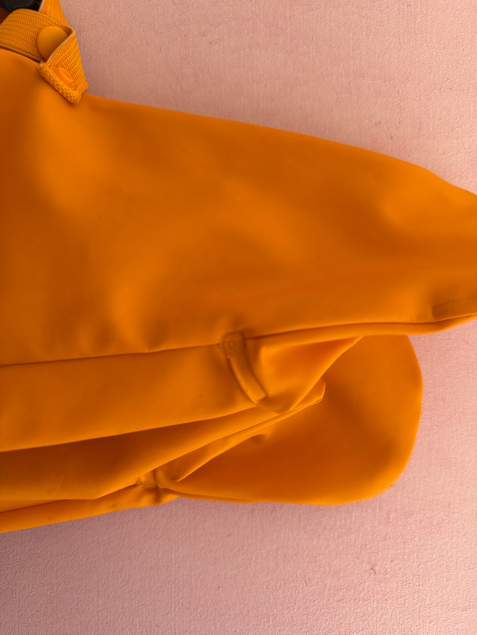 Polarn O. Pyret Orange Rain Mittens (play condition) / 4-6 years