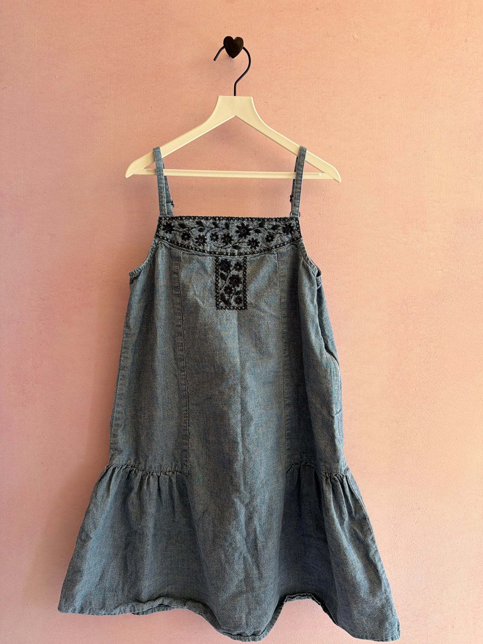 gap Chambray Navy Embroidery Dress / 6-7 Years