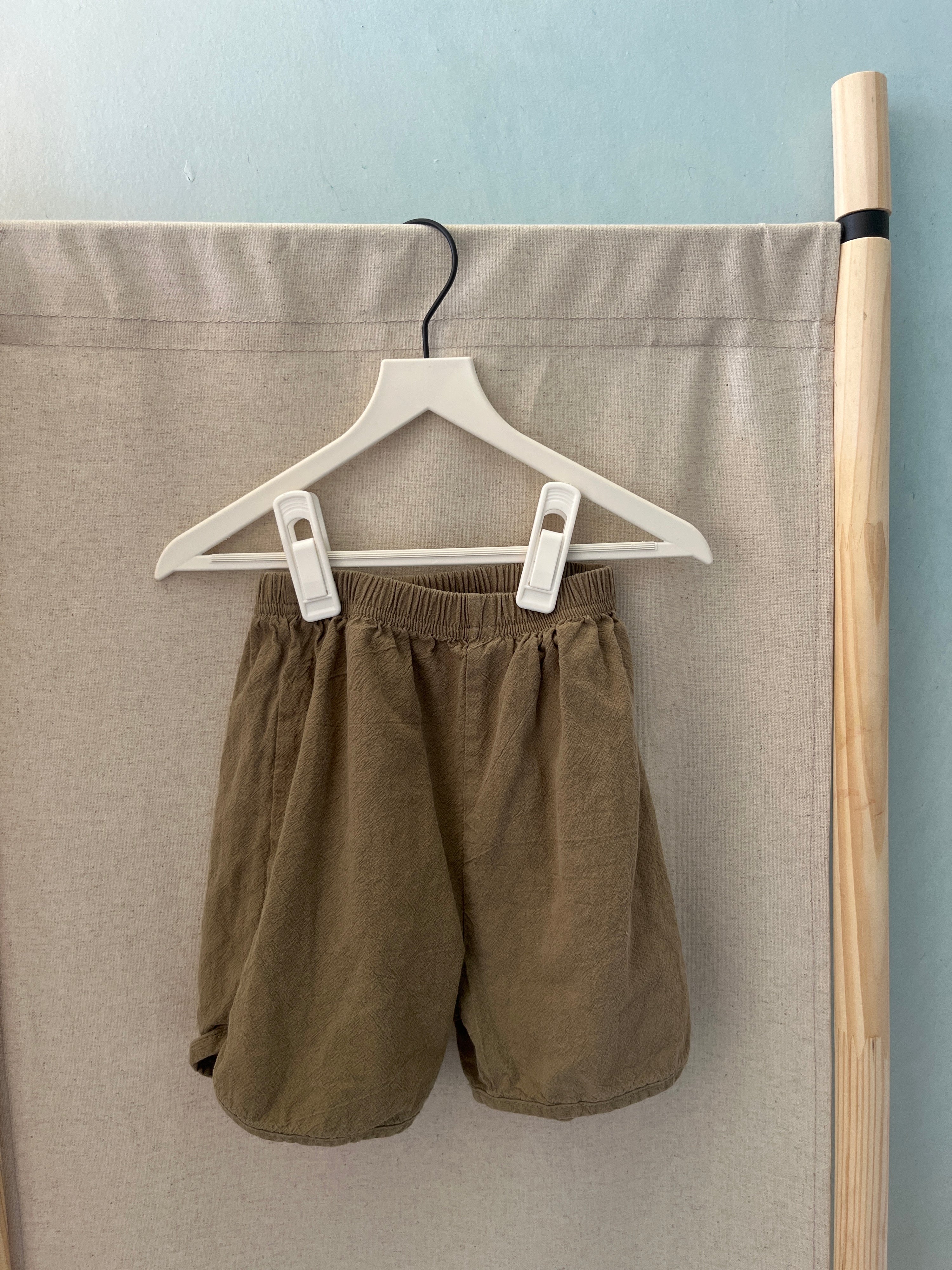 Green Shorts / 4-5 years