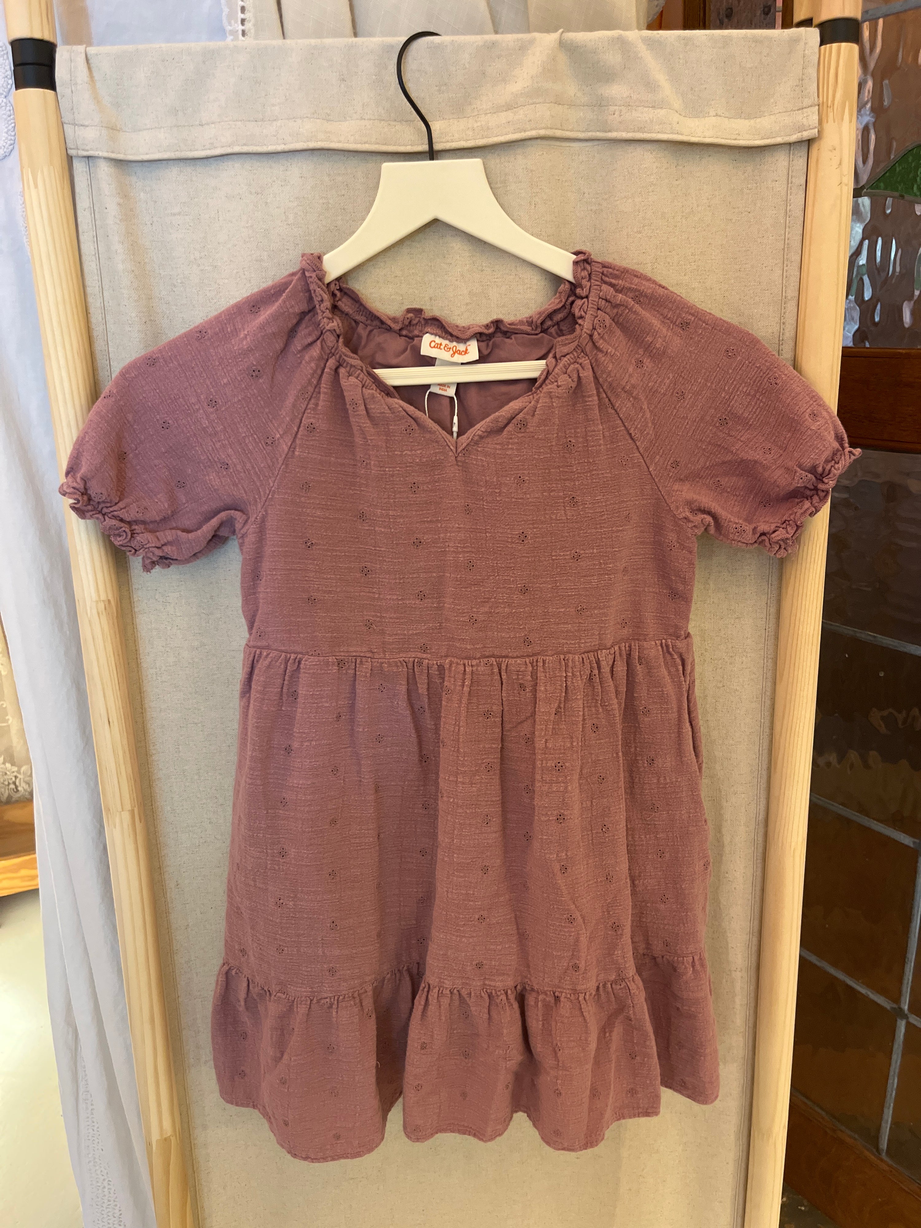 cat & jack Berry Dress / 6-7 Years