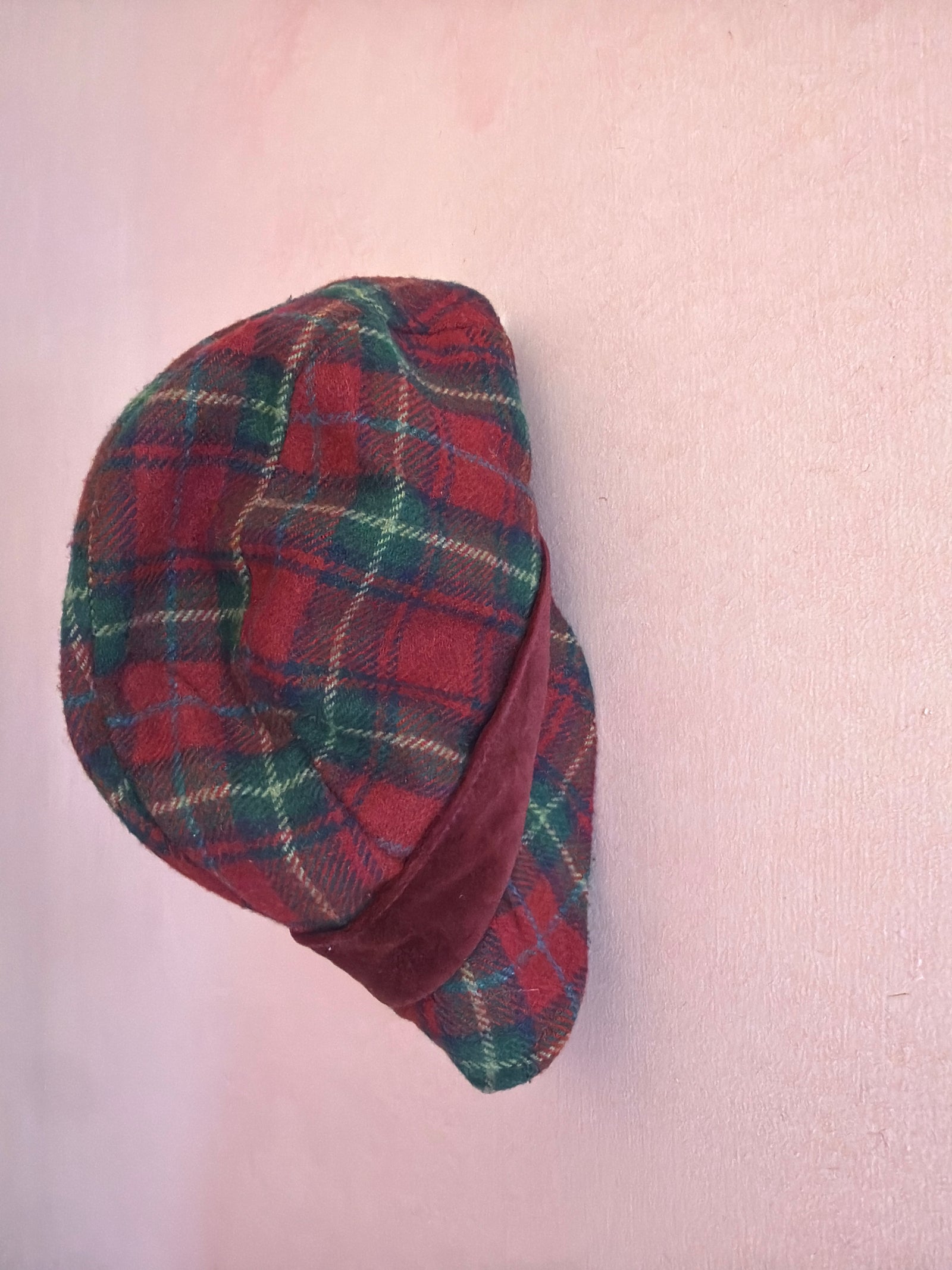 vintage Red Plaid Velvet hat / 2-4