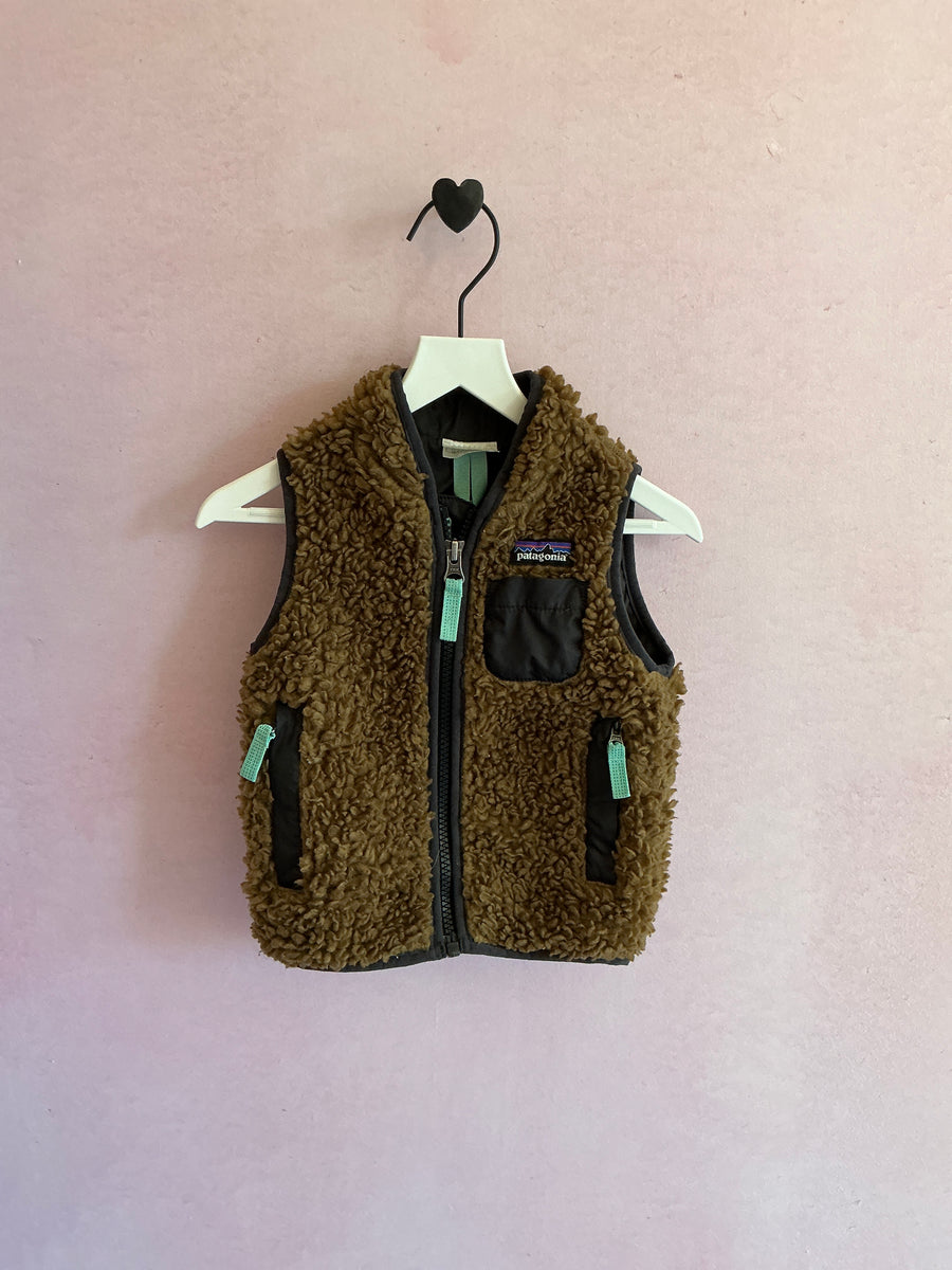 Patagonia Tan/Brown with Black trim Sherpa Fleece Vest / 6-12 months