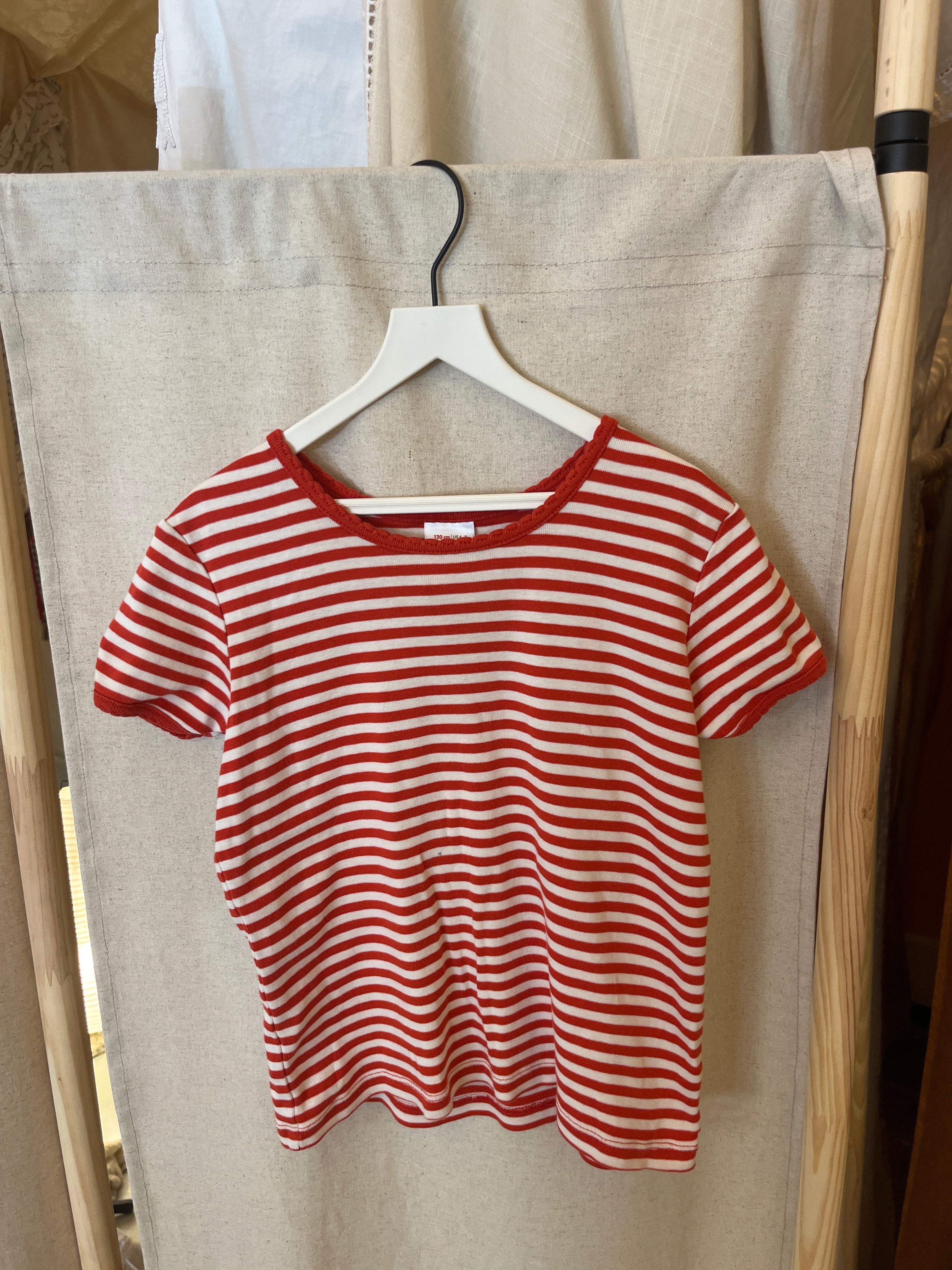 Hanna Andersson Red and White T-Shirt / 6-7 Years