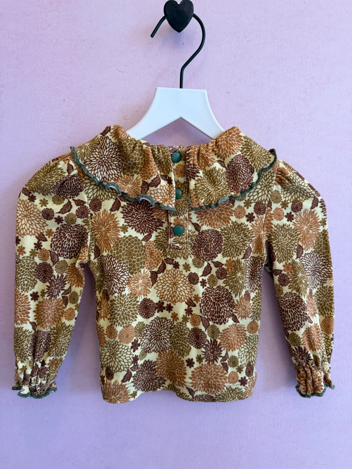 Misha + Puff Chrysanthemum Snap Back Long Sleeve Shirt with Ruffle Collar / 0-6 months