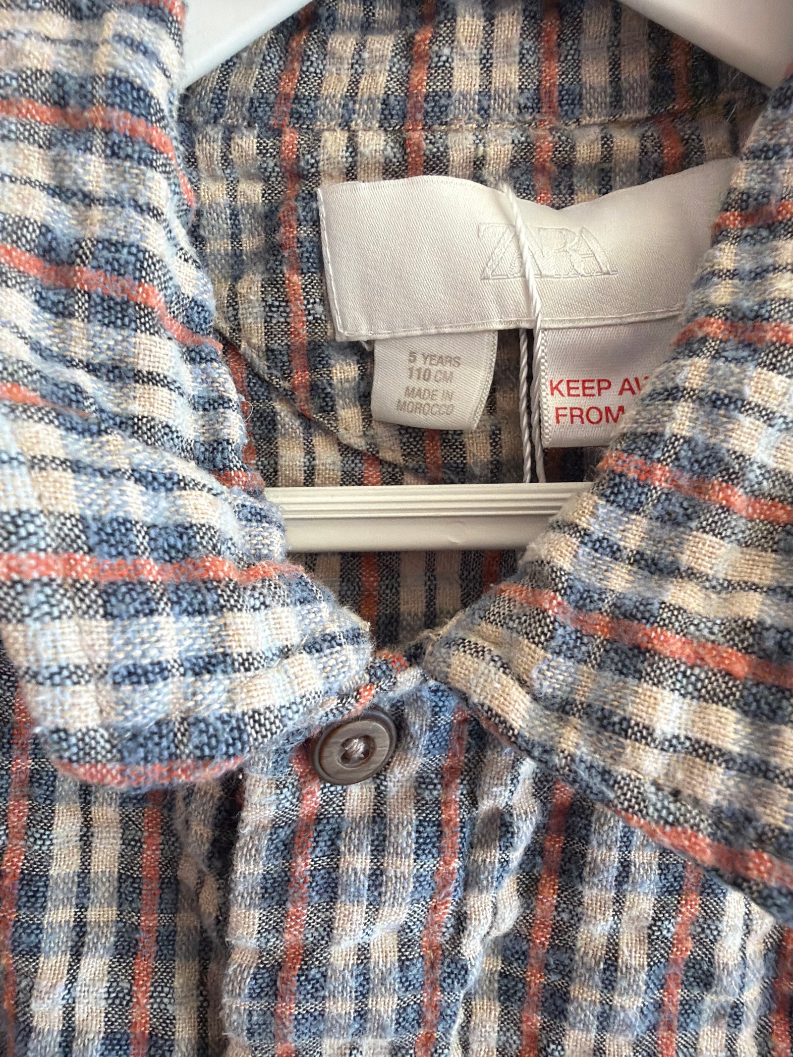 Zara Cozy neutral Button-Down Shirt / 5 years