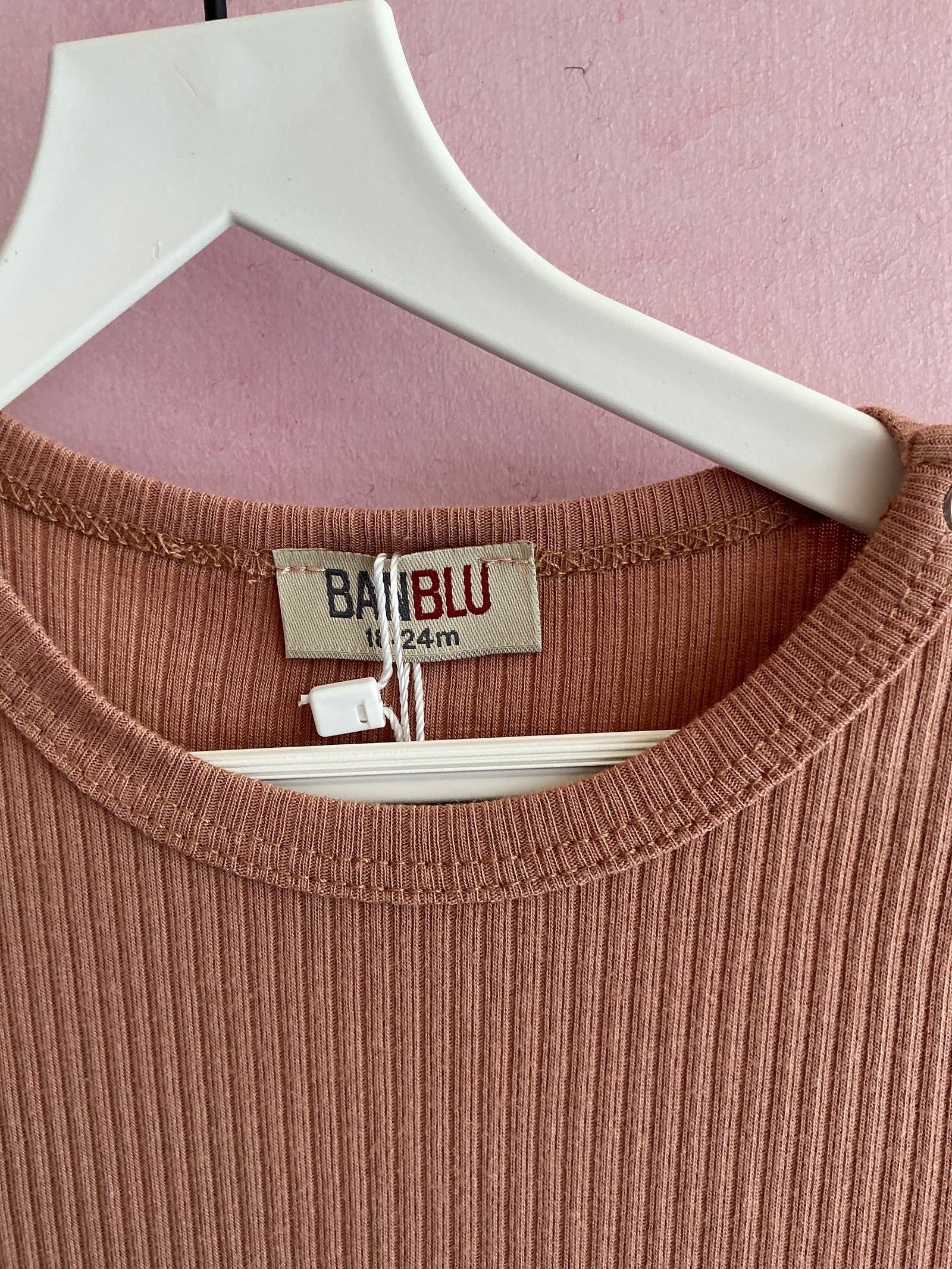 NWTs Ban Blu Chestnut Onesie / 18-24 months