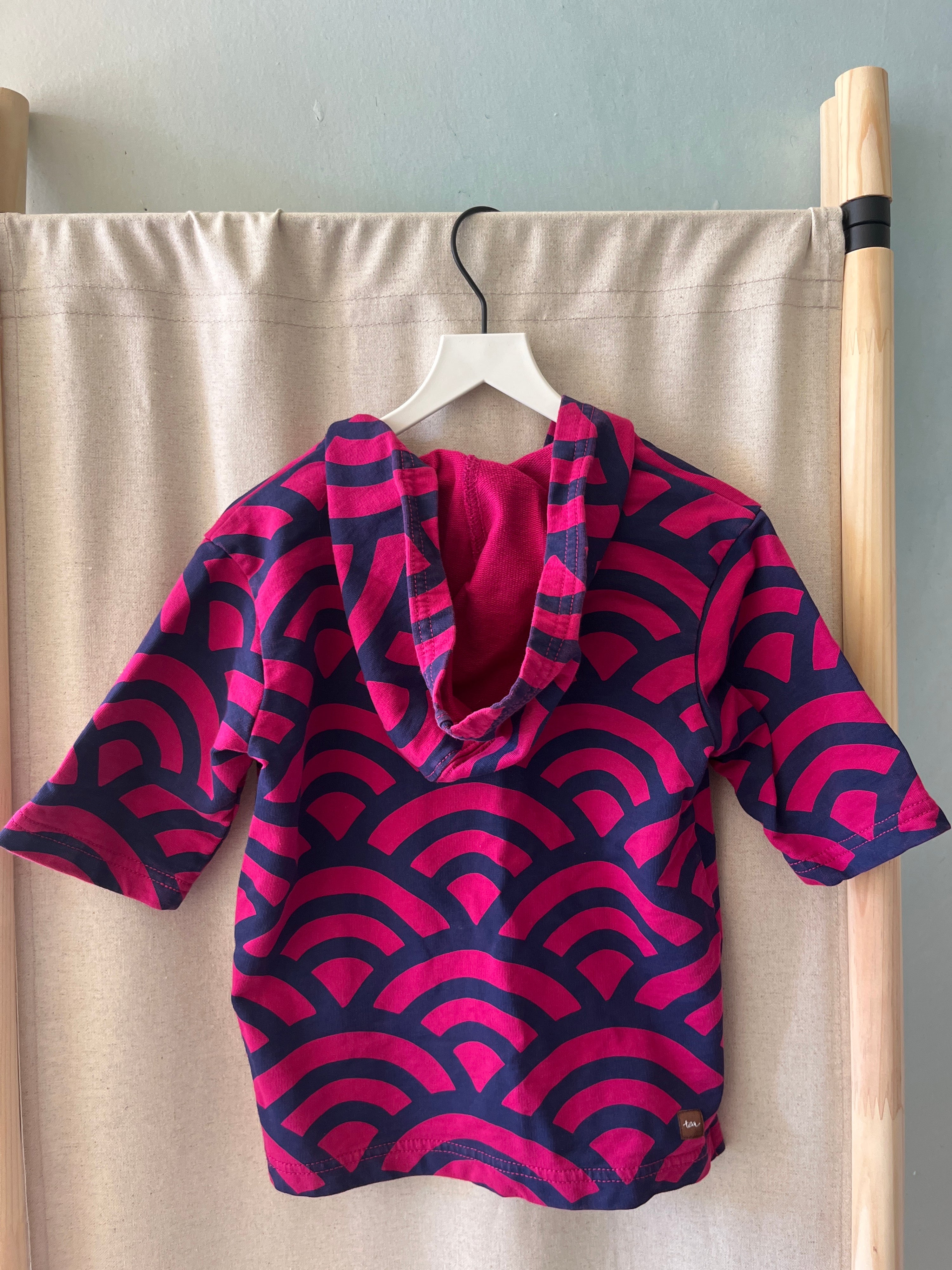 tea Hot Pink Blue Swirl sweatshirt / 2