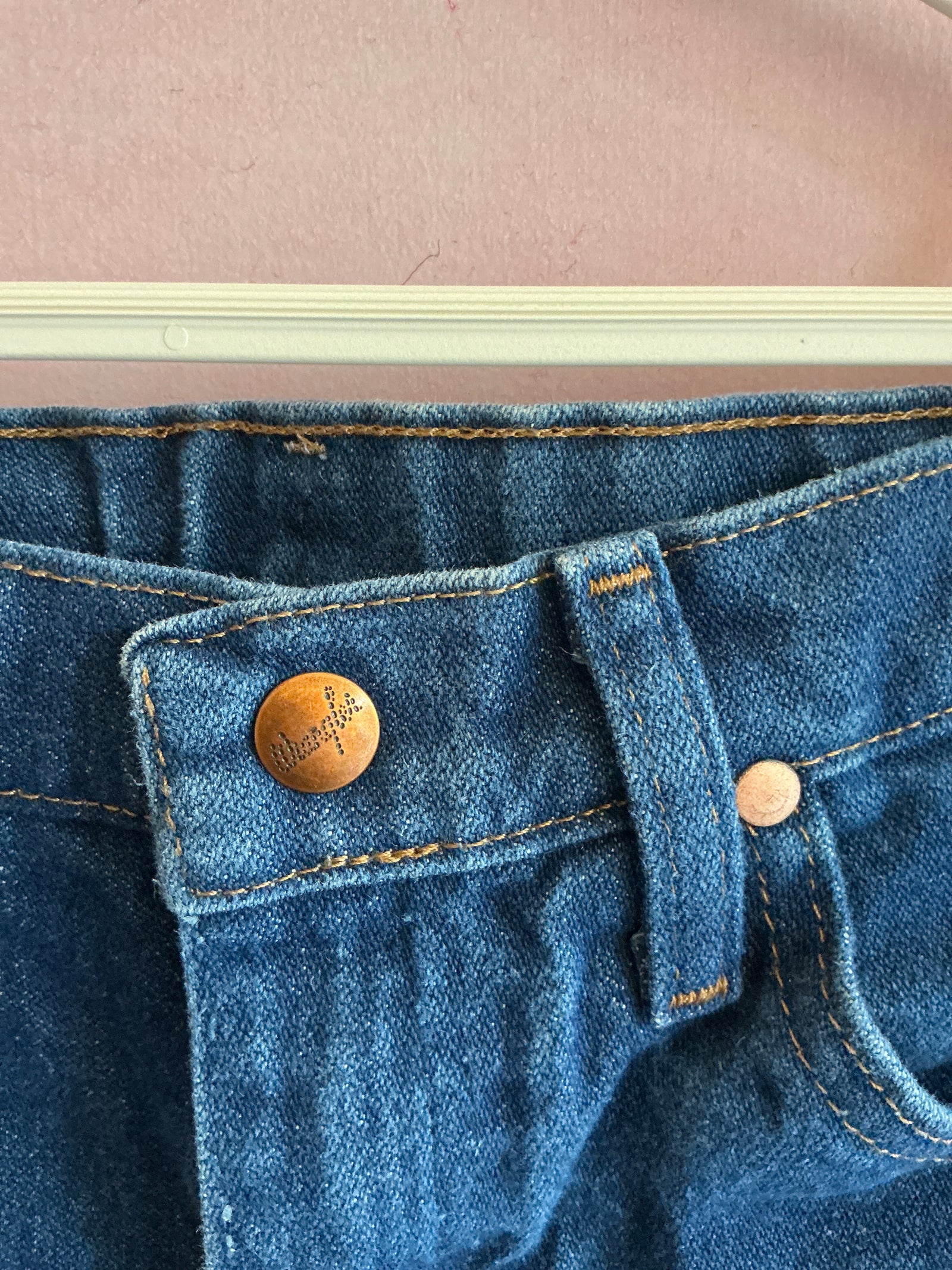 Wrangler Dark Blue Jeans / 7 Slim