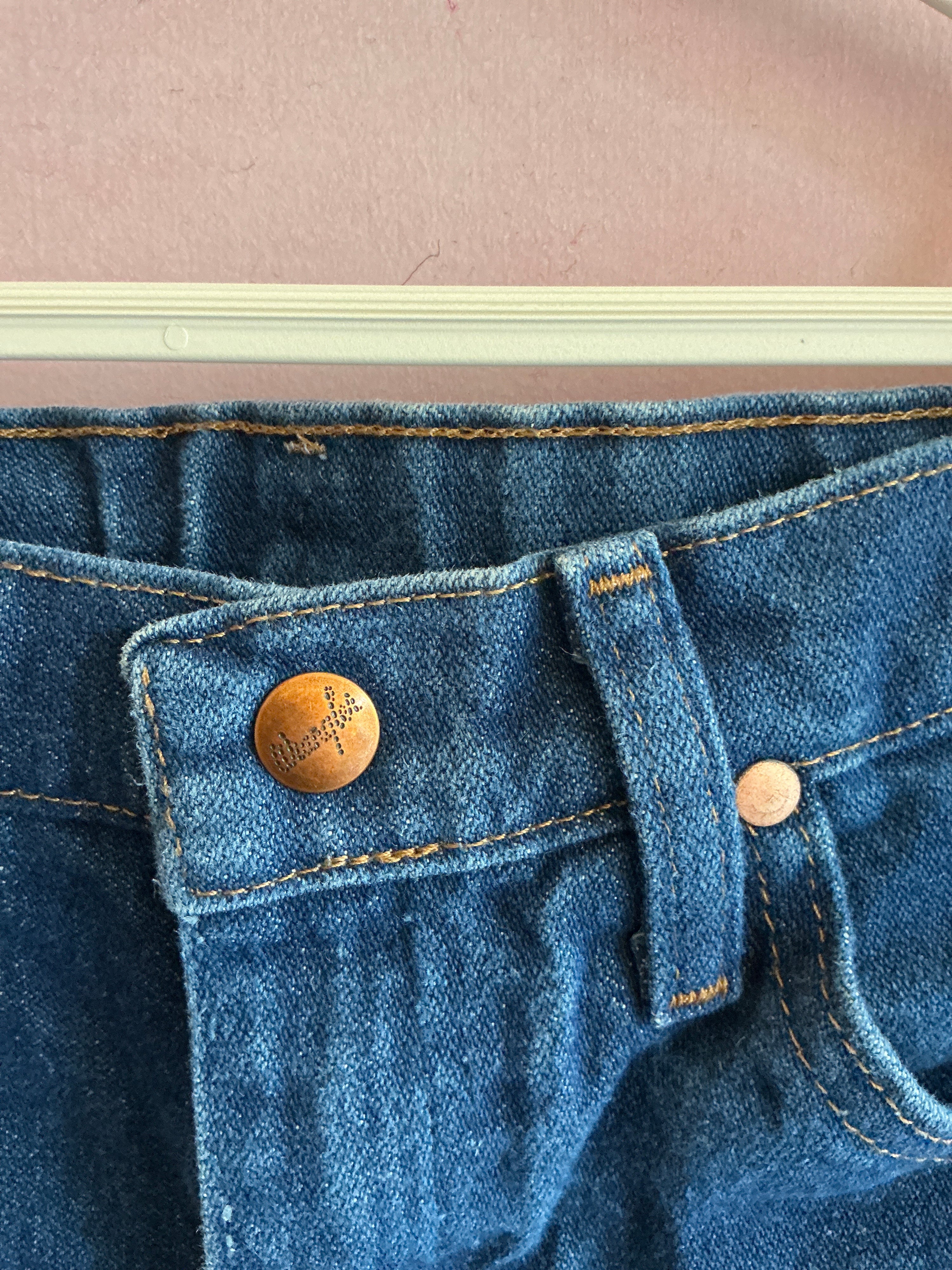 Wrangler Dark Blue Jeans / 7 Slim
