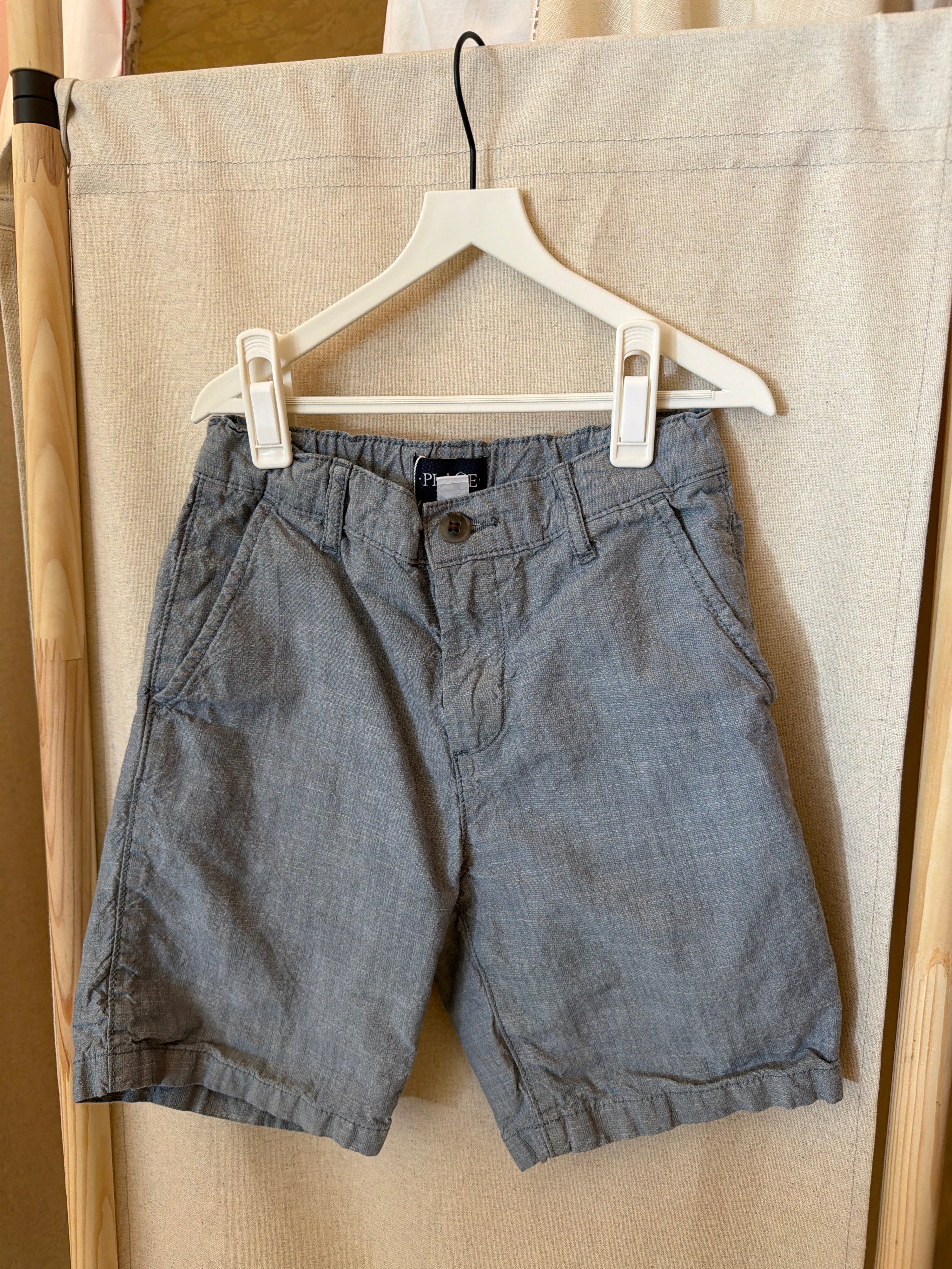 The Children's Place Gray Shorts / 8