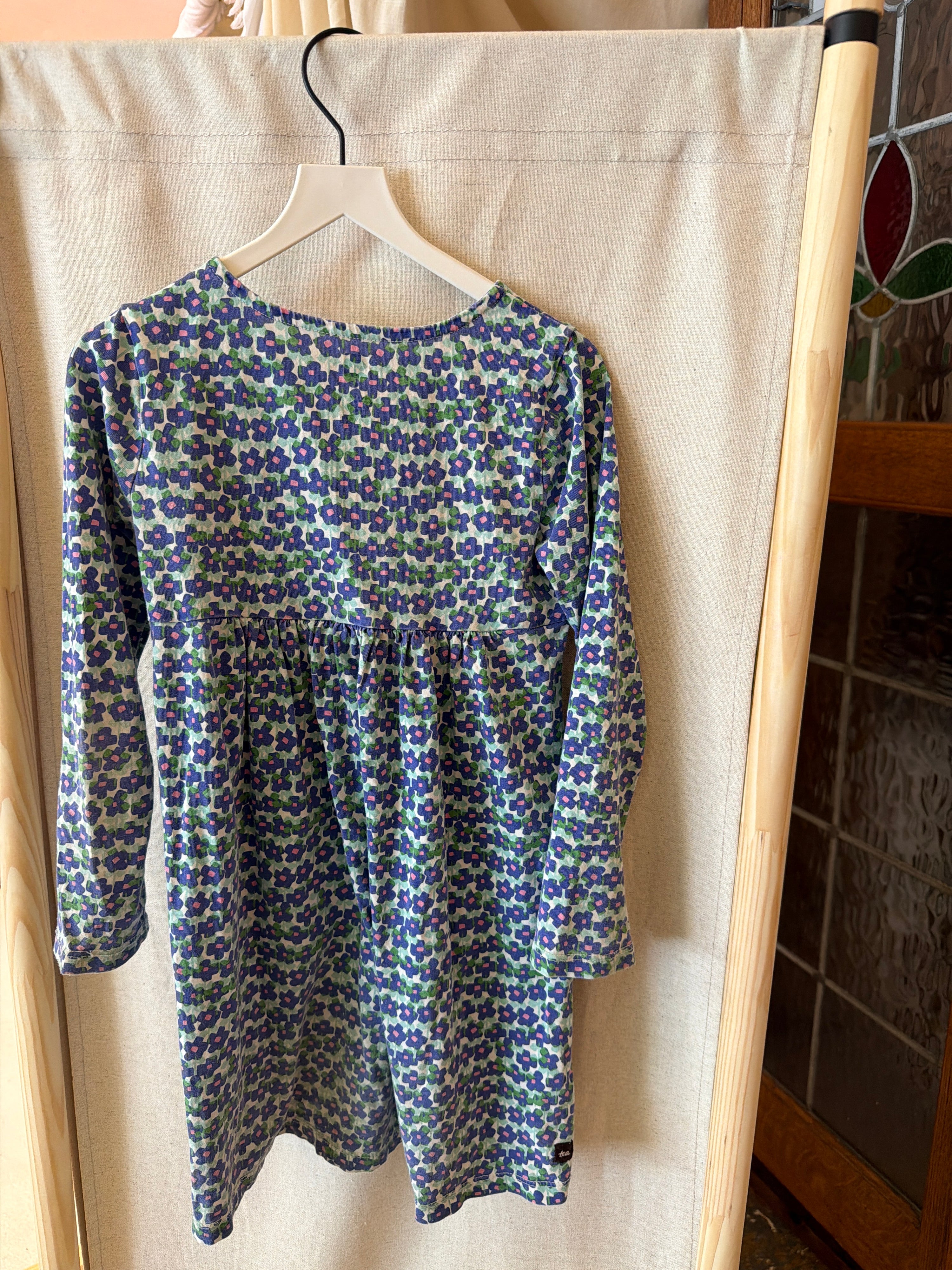 Tea Purple Daisy Pattern Dress / 6