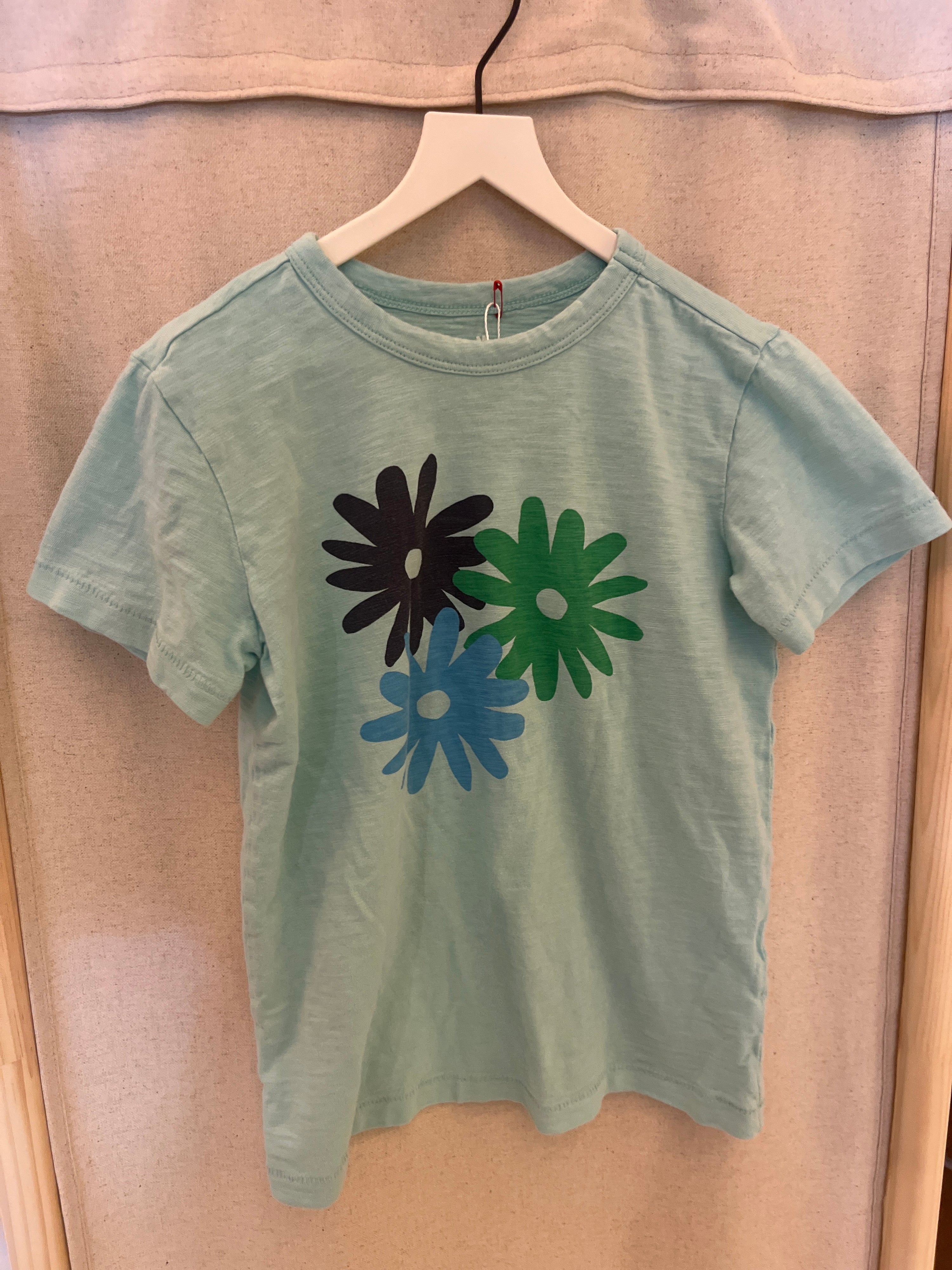 Primary 3 Flowers T-Shirt / 6-7