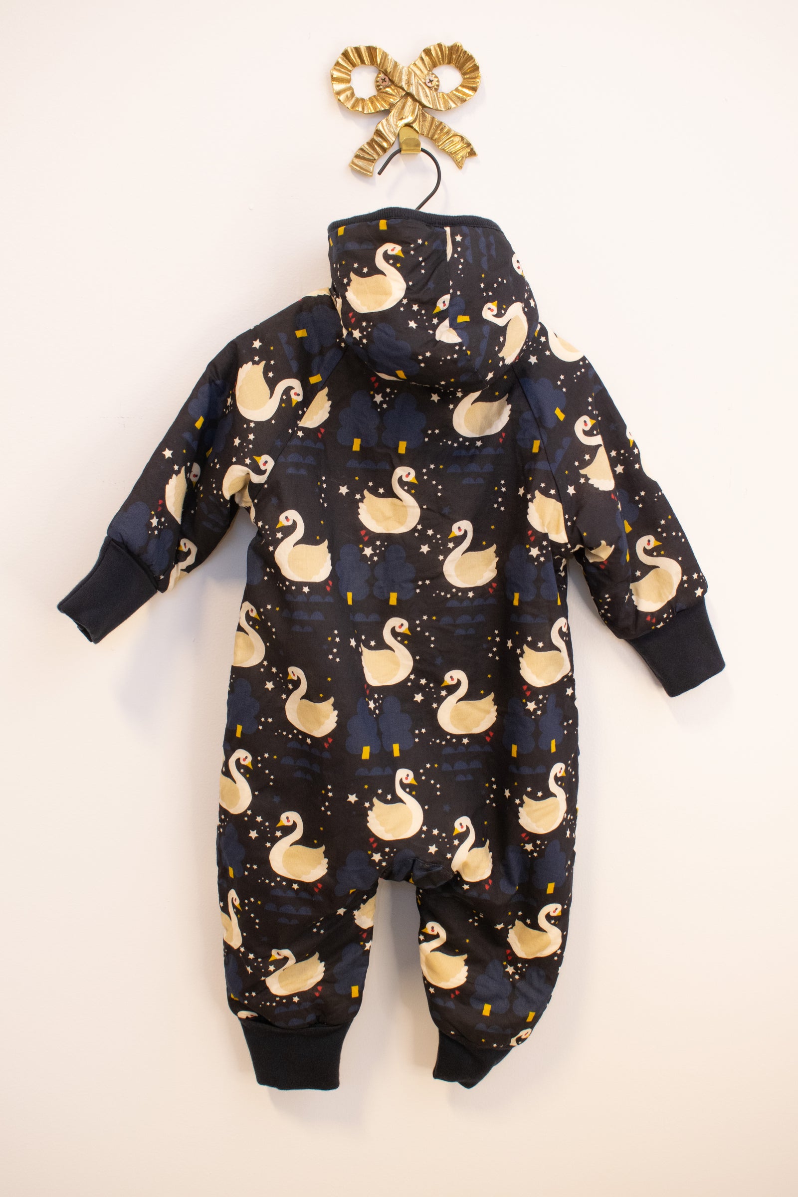 NWTs Little Green Radicals Sherpa Lined Swan Snow Suit / 9-12 months