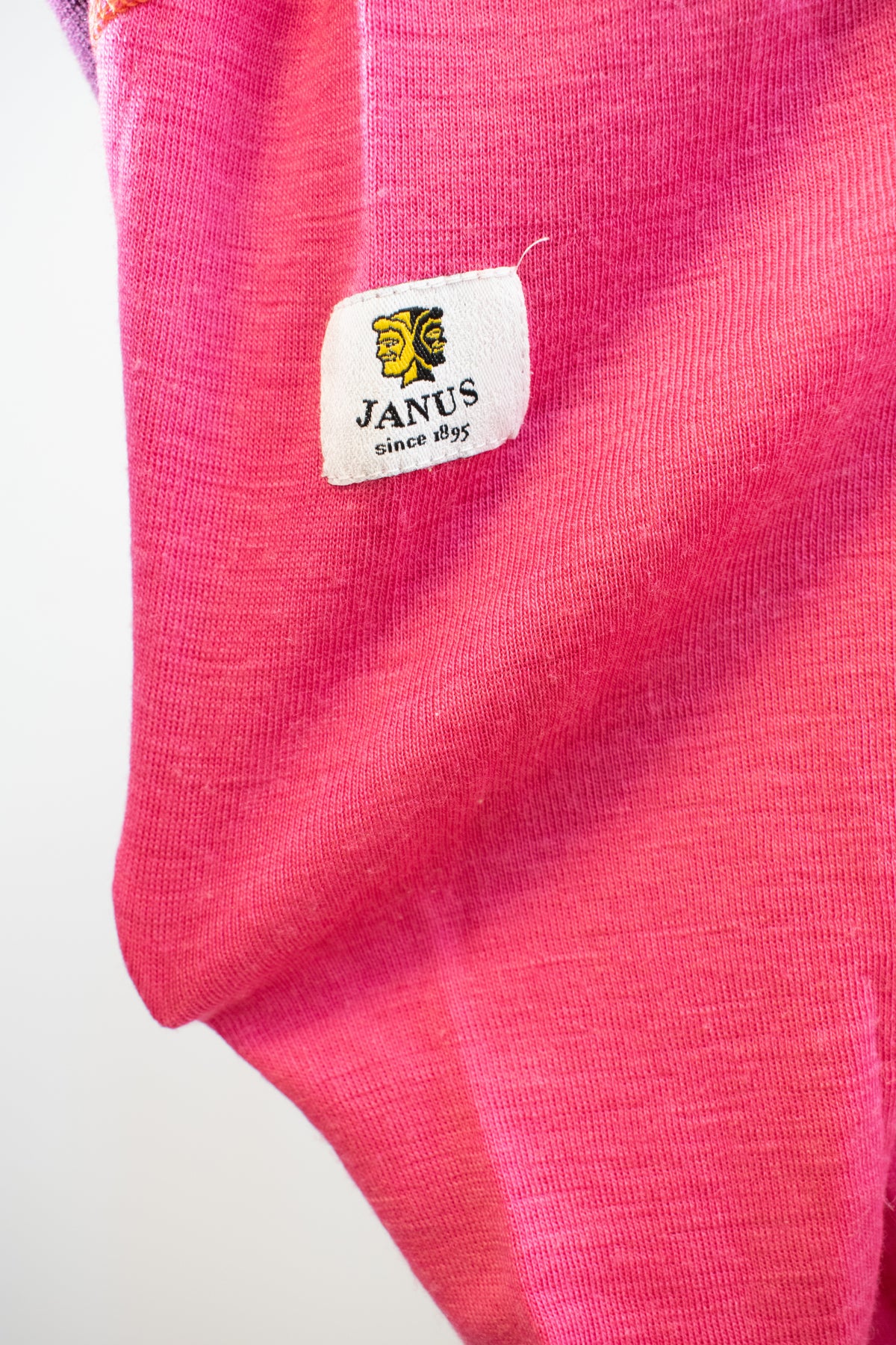 Janus Pink Wool Layer  / 6