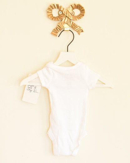 NWTs Schmattas Dali Short Sleeve Onesie / newborn
