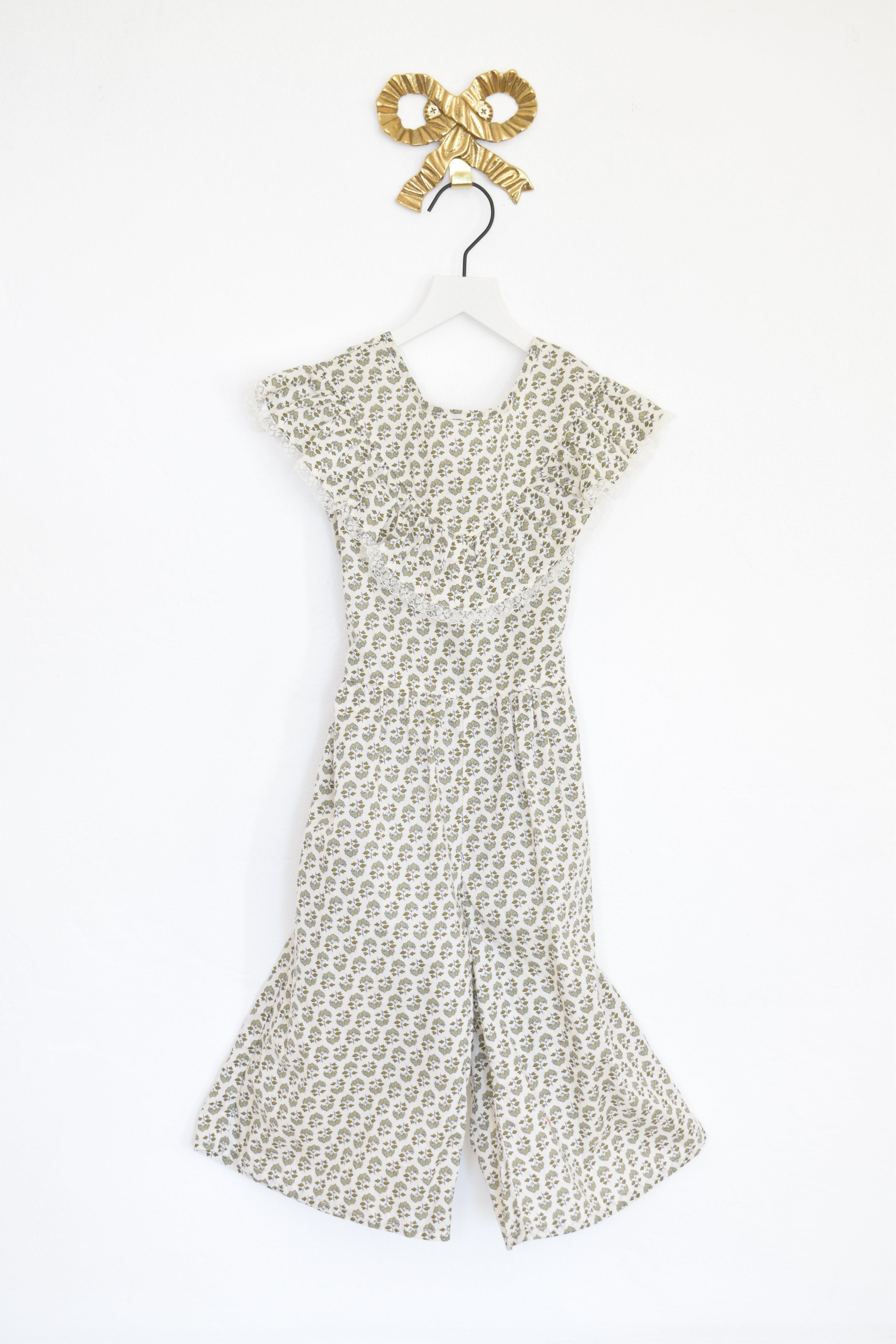 Louisiella Green Floral Playsuit / 3T