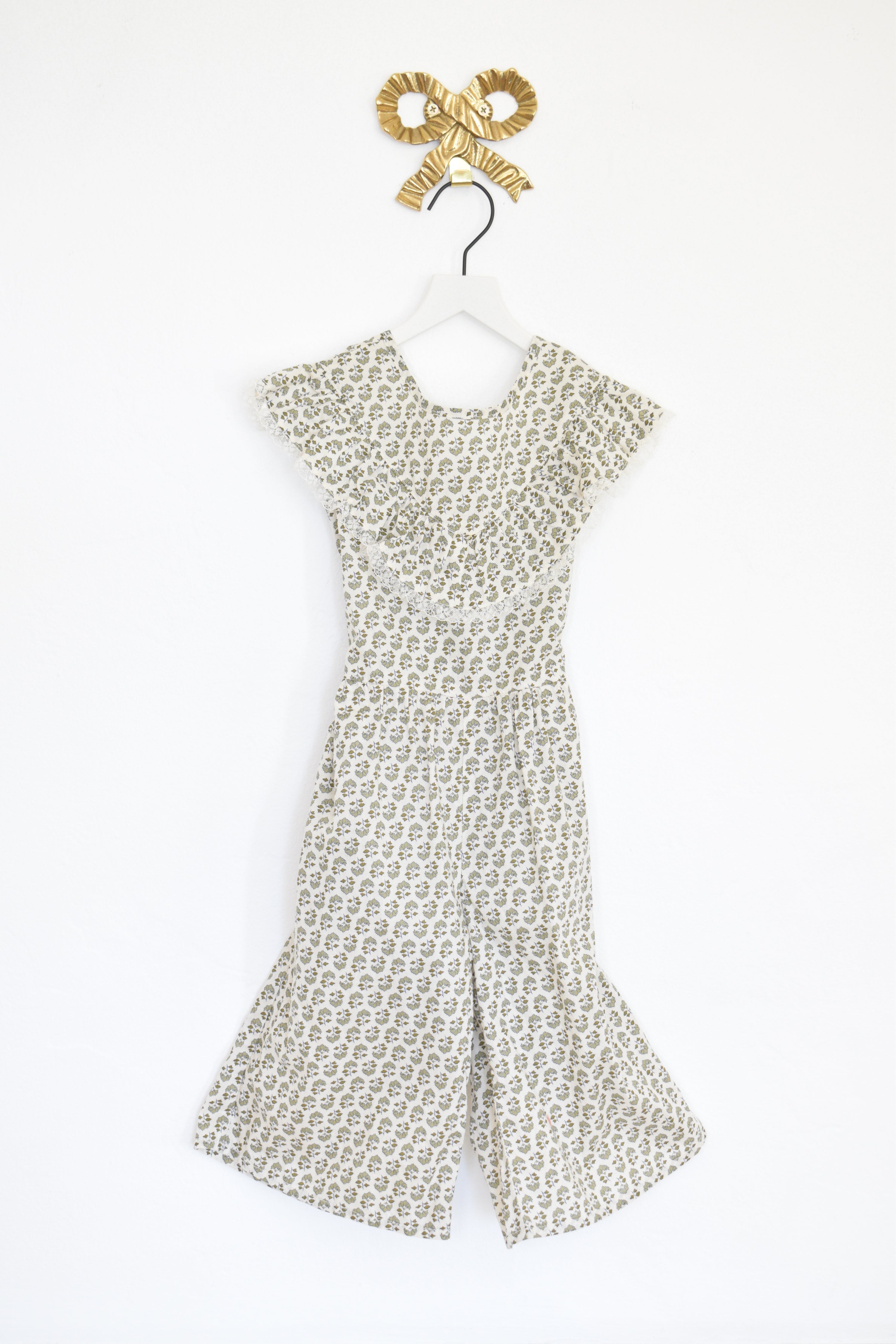 Louisiella Green Floral Playsuit / 3T