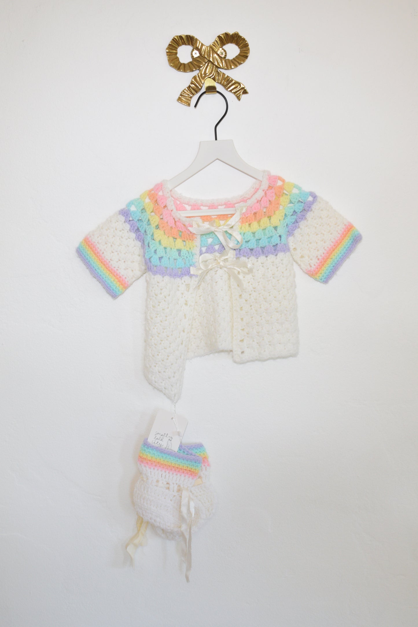 vintage hand-knit booties and shawl / Newborn