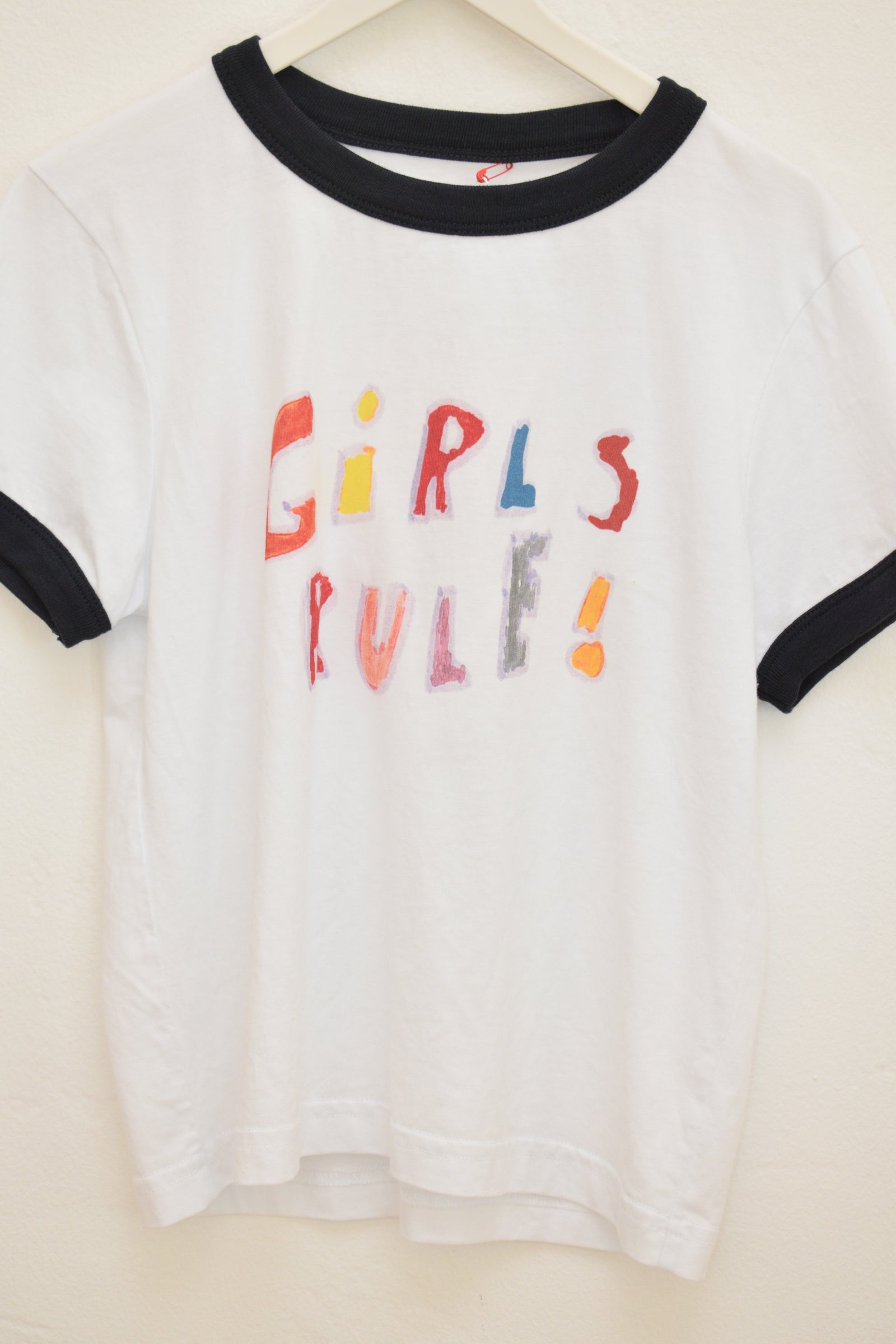 Kids Worldwide Girls Rule Ringer T / 4