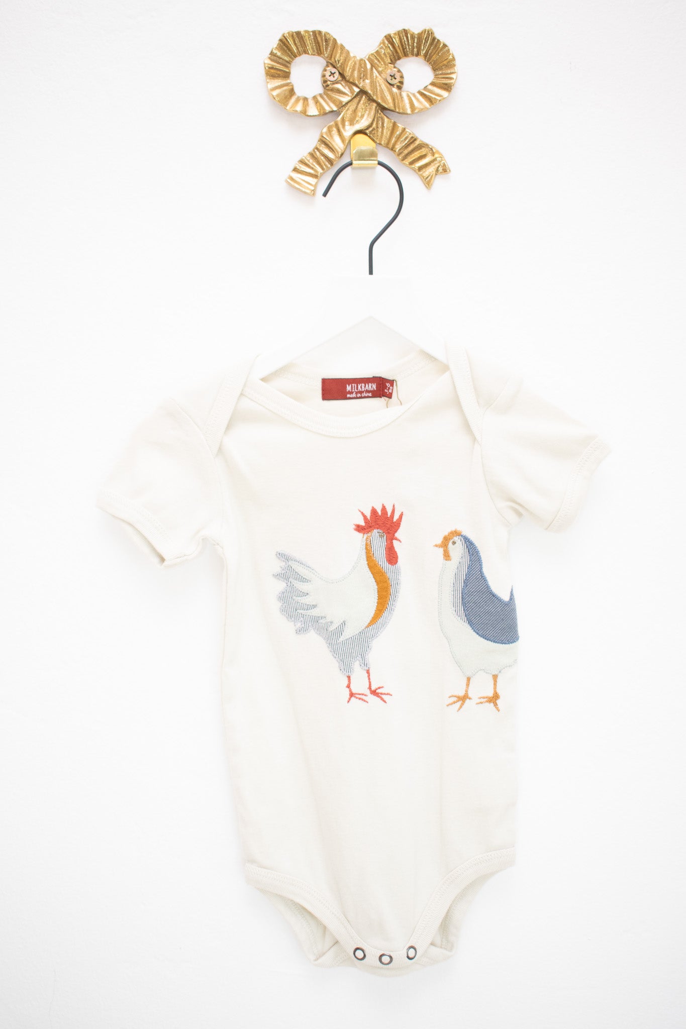 Milk Barn Chicken Appliqué Organic Cotton Short Sleeve One Piece / 3-6 months