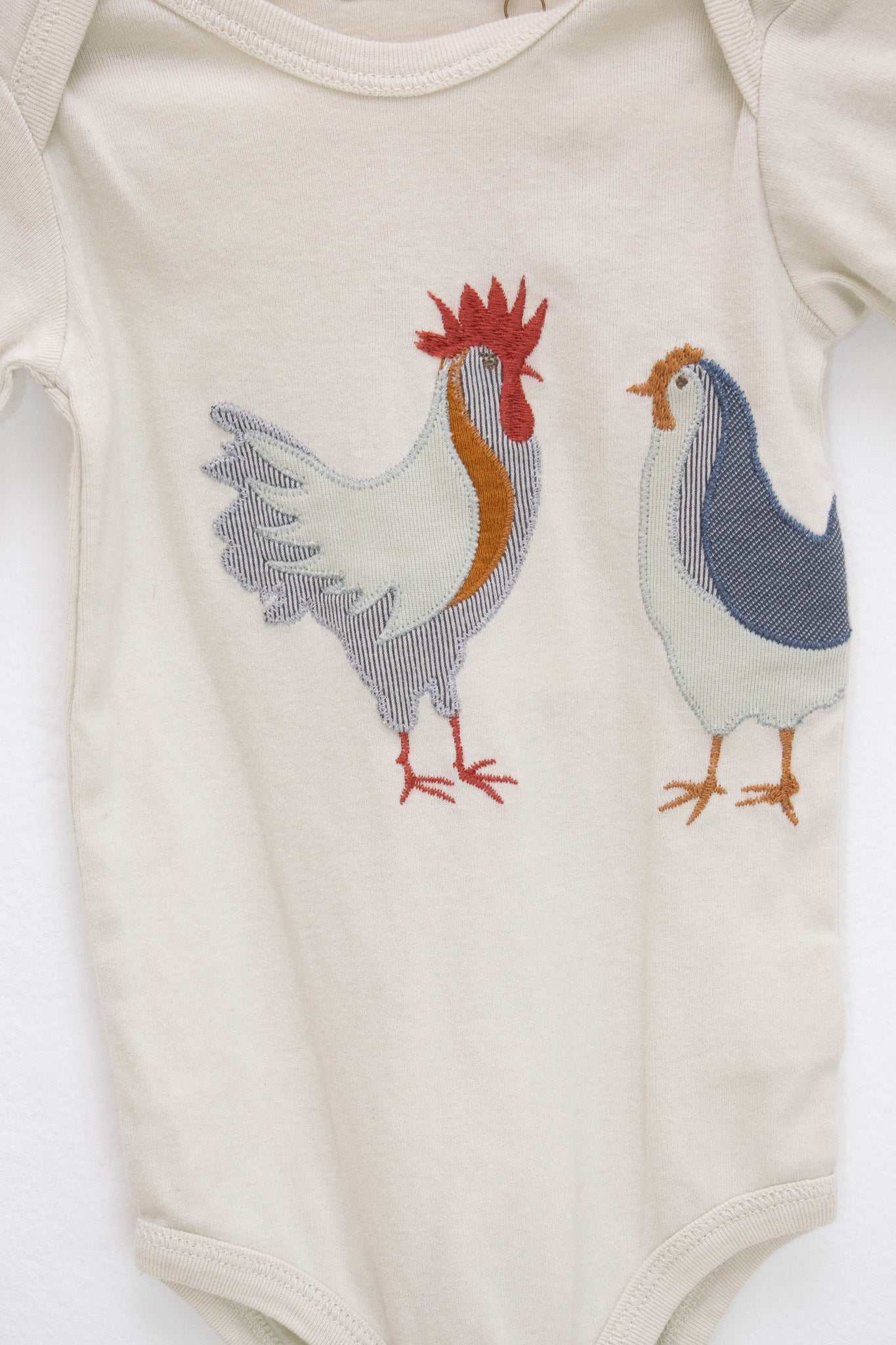 Milk Barn Chicken Appliqué Organic Cotton Short Sleeve One Piece / 3-6 months