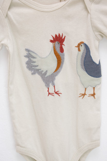 Milk Barn Chicken Appliqué Organic Cotton Short Sleeve One Piece / 3-6 months