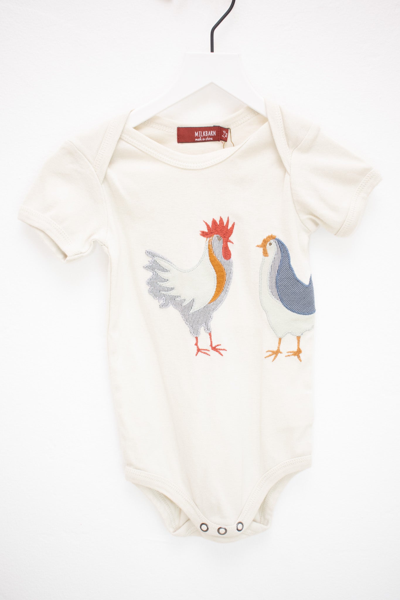 Milk Barn Chicken Appliqué Organic Cotton Short Sleeve One Piece / 3-6 months