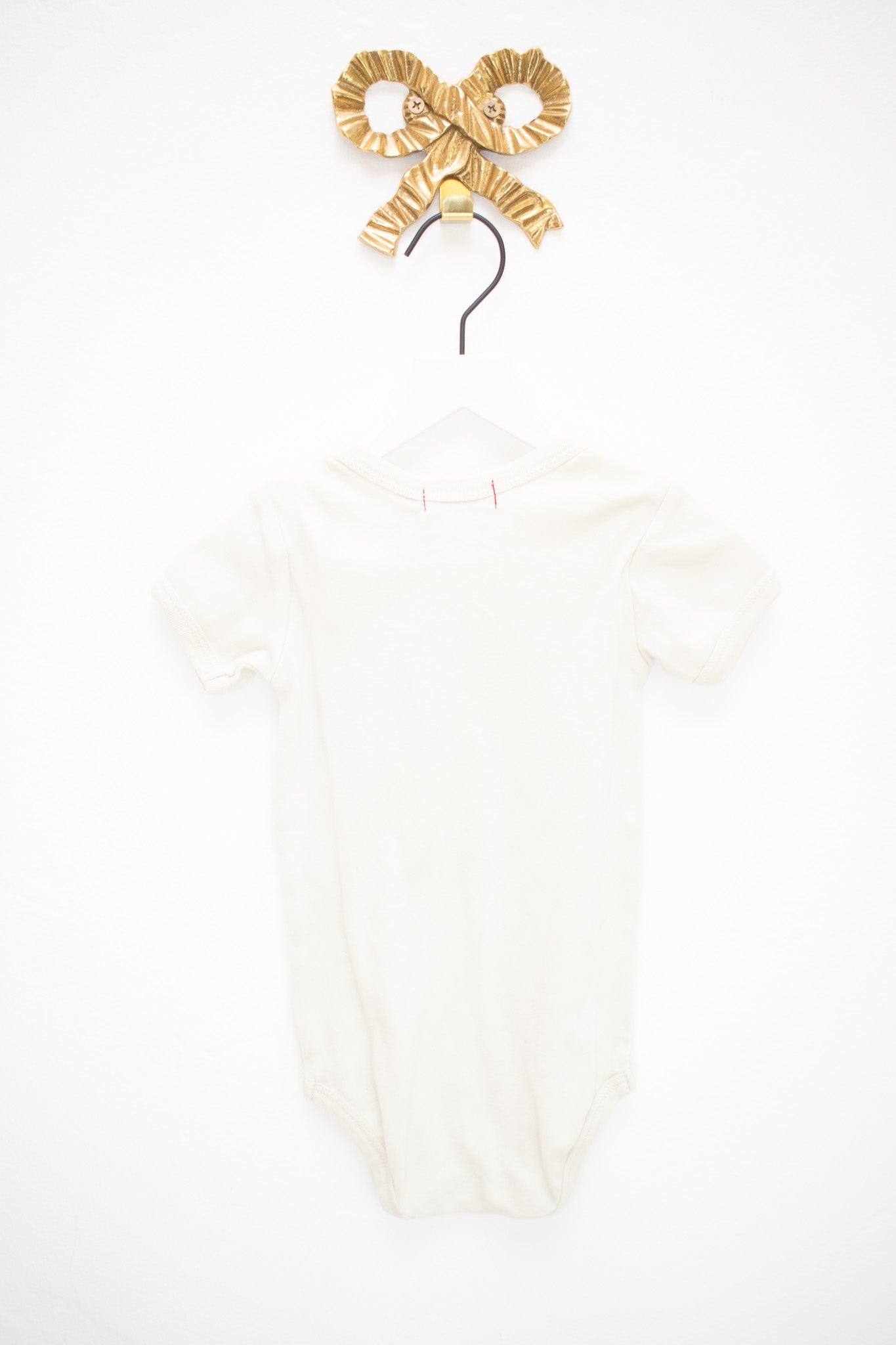 Milk Barn Chicken Appliqué Organic Cotton Short Sleeve One Piece / 3-6 months