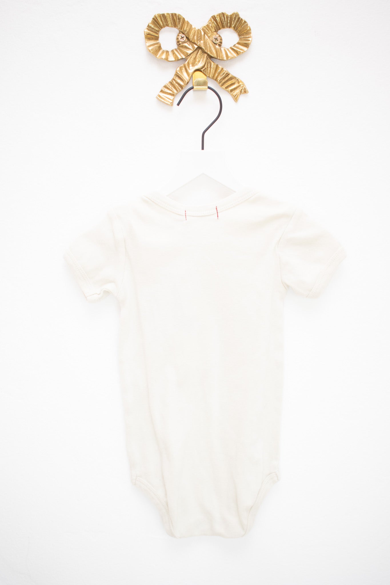 Milk Barn Chicken Appliqué Organic Cotton Short Sleeve One Piece / 3-6 months