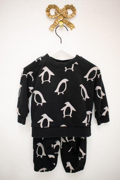 Hanna Andersson Penguin Set / 12-18 months